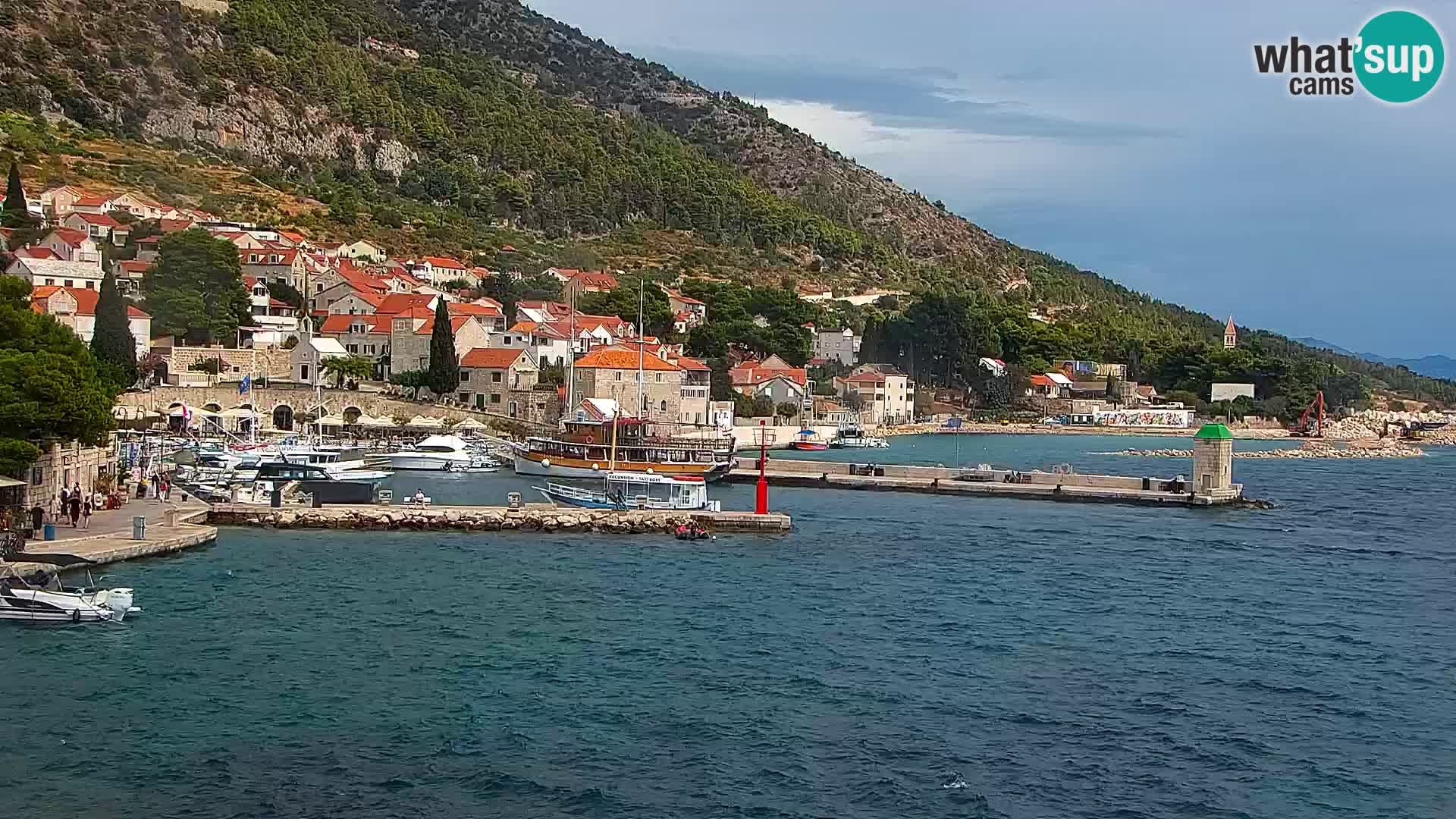 Webcam Bol Hafen & Ortszentrum – Liveblick aus Bol auf der Insel Brač