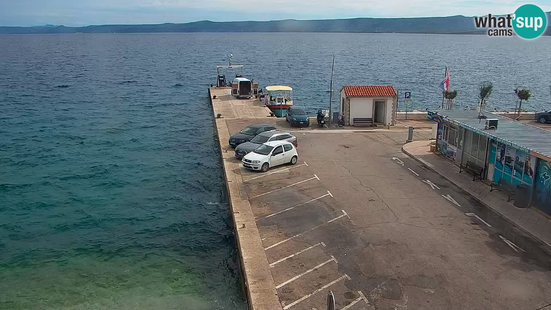 Webcam Bol Centro e Marina – Vista live dal porto di Bol