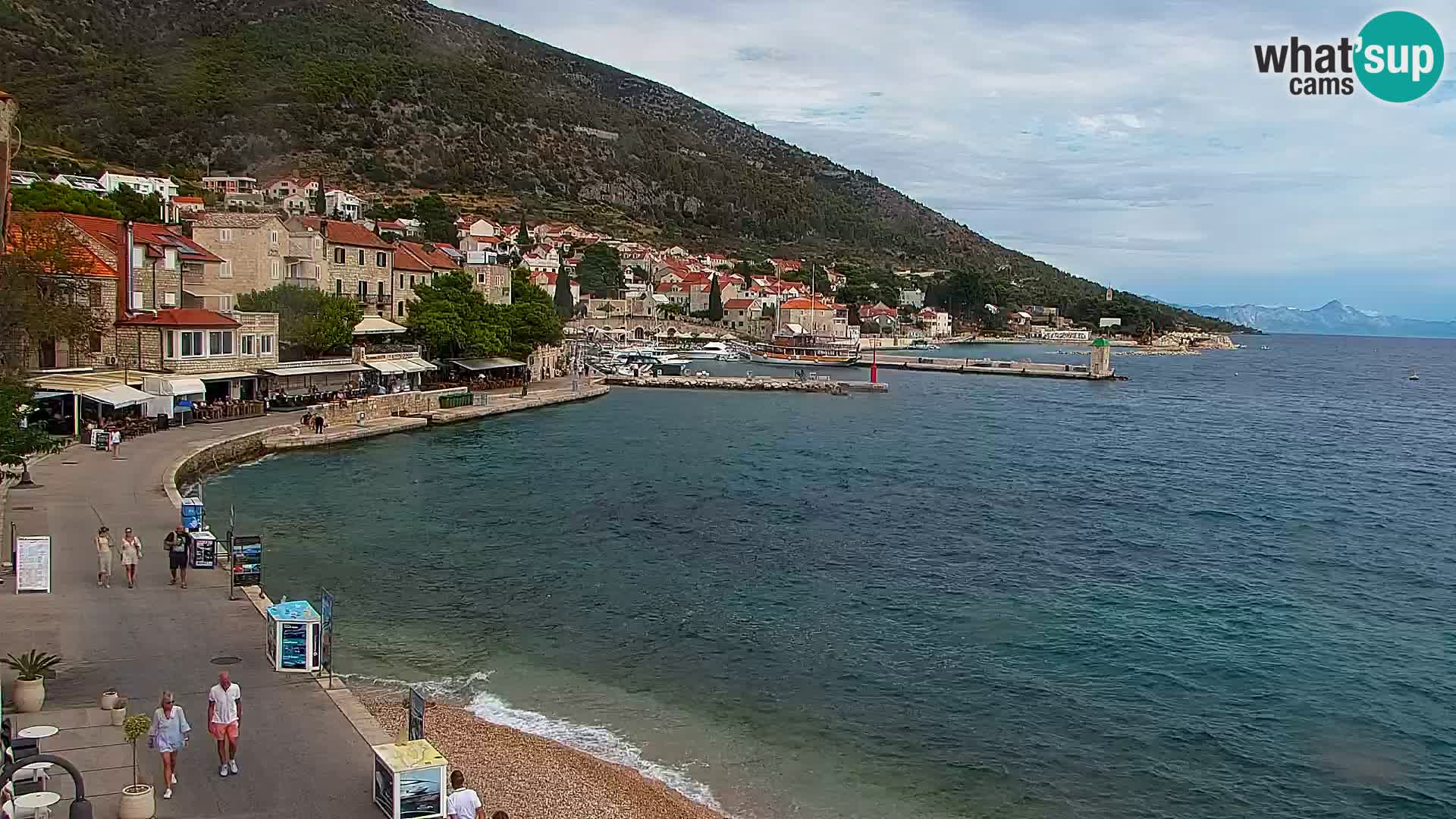 Webcam Bol Centro e Marina – Vista live dal porto di Bol