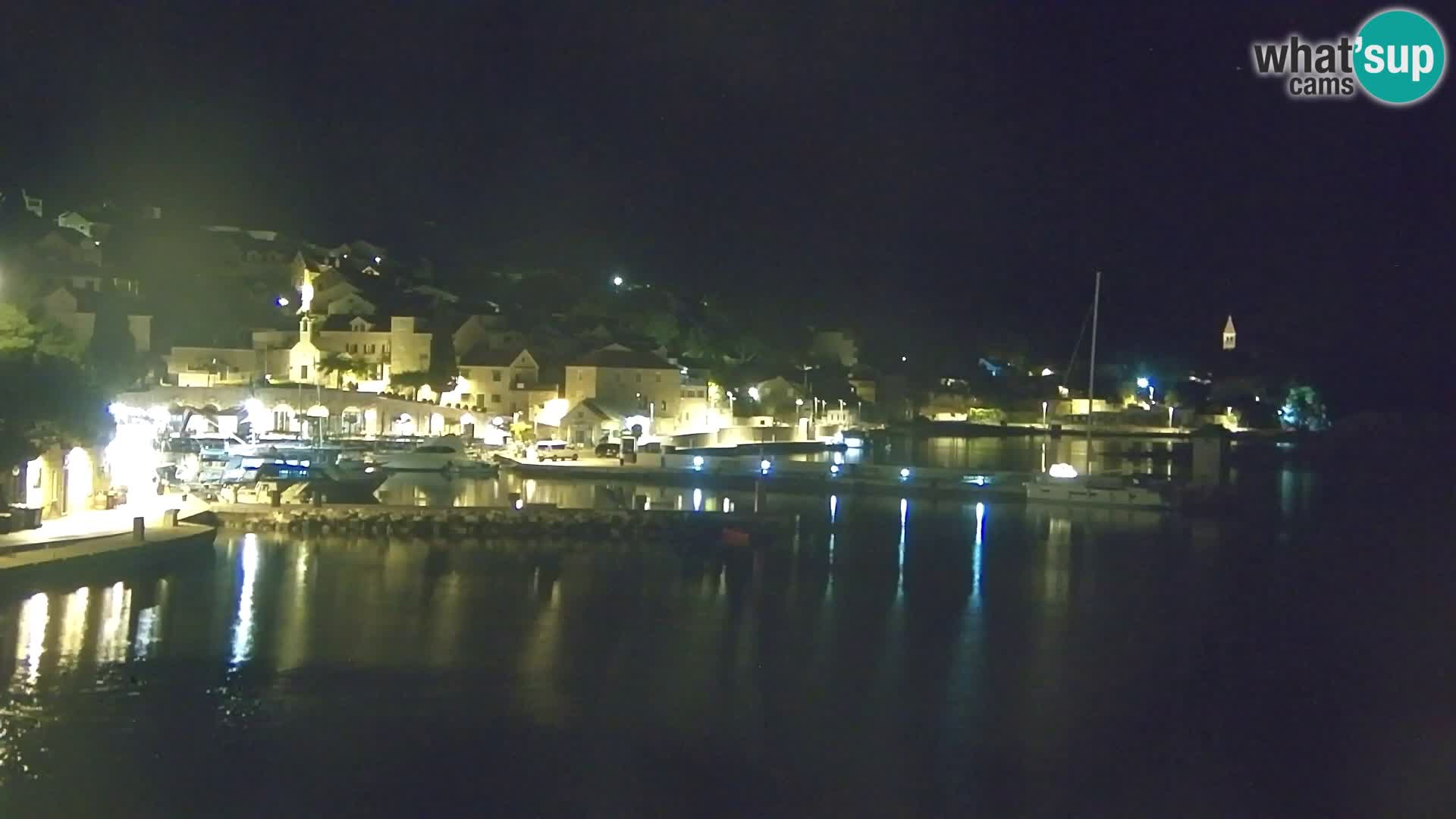 Webcam Bol Town Center & Marina – Live View from Bol, Brač
