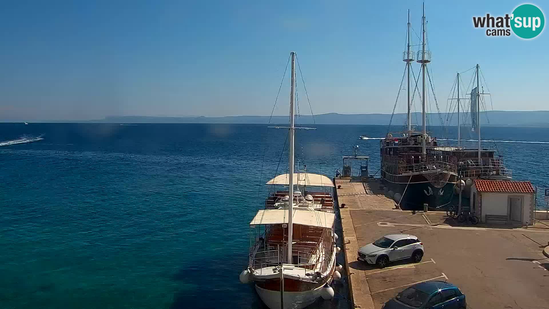 Webcam Bol Town Center & Marina – Live View from Bol, Brač