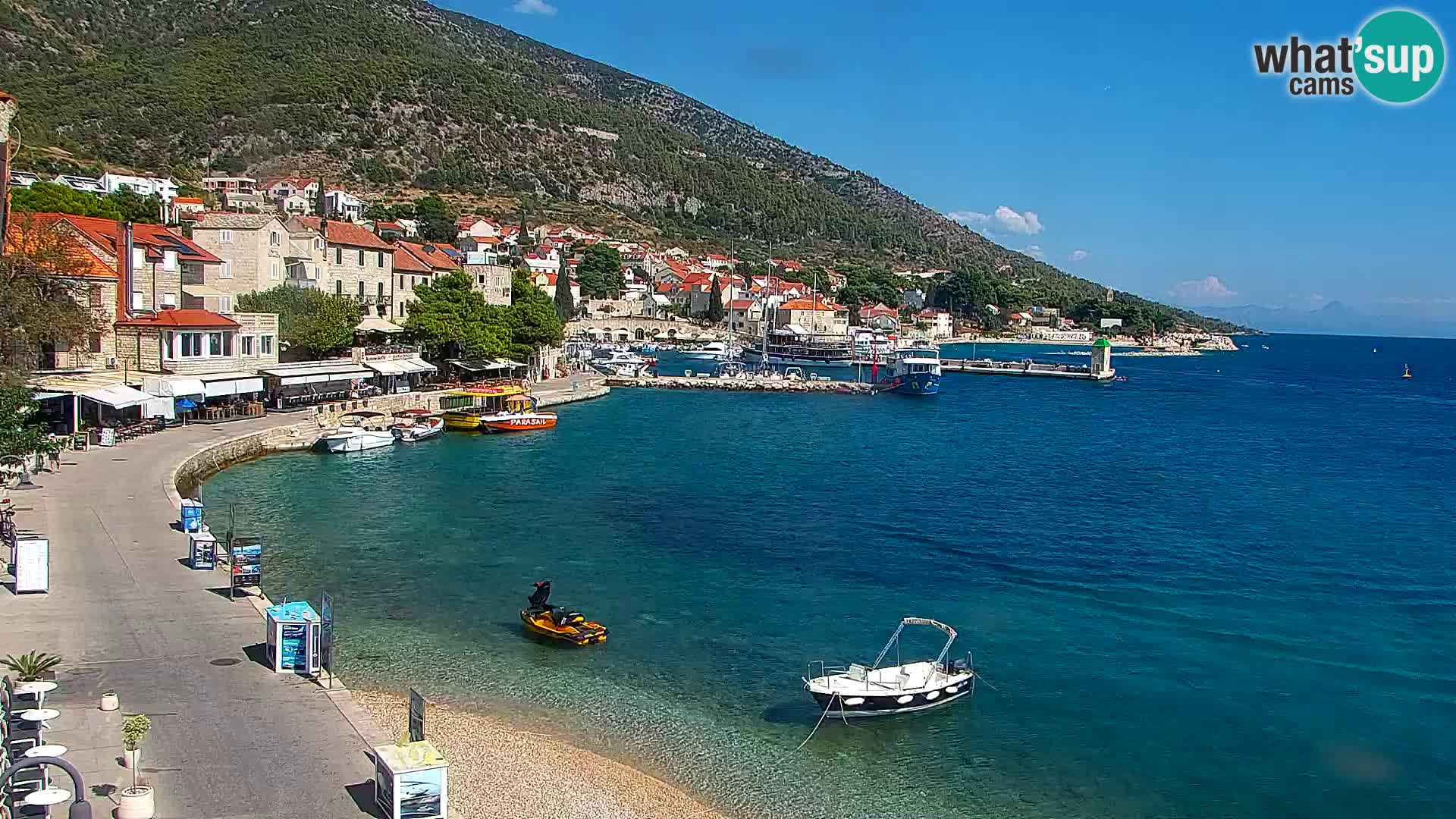 Webcam Bol Hafen & Ortszentrum – Liveblick aus Bol auf der Insel Brač