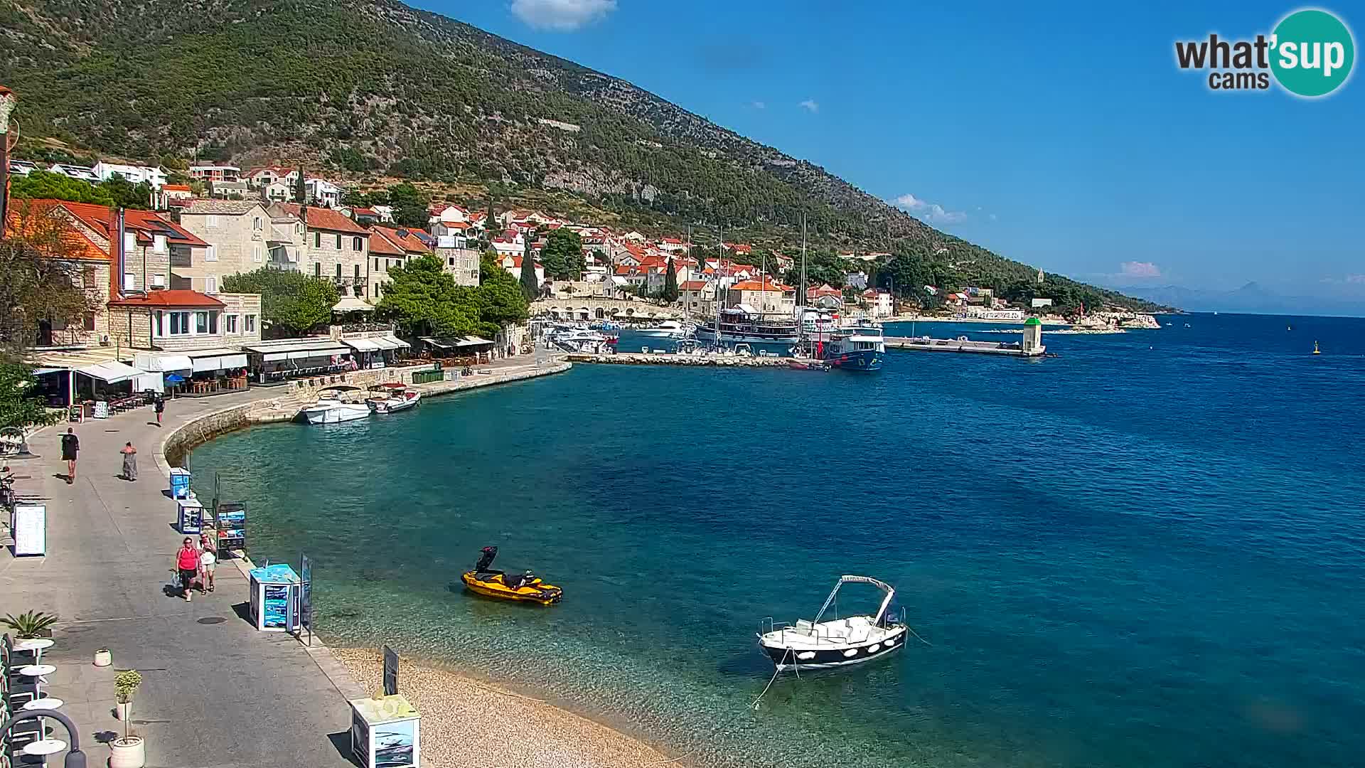 Webcam Bol Centro e Marina – Vista live dal porto di Bol