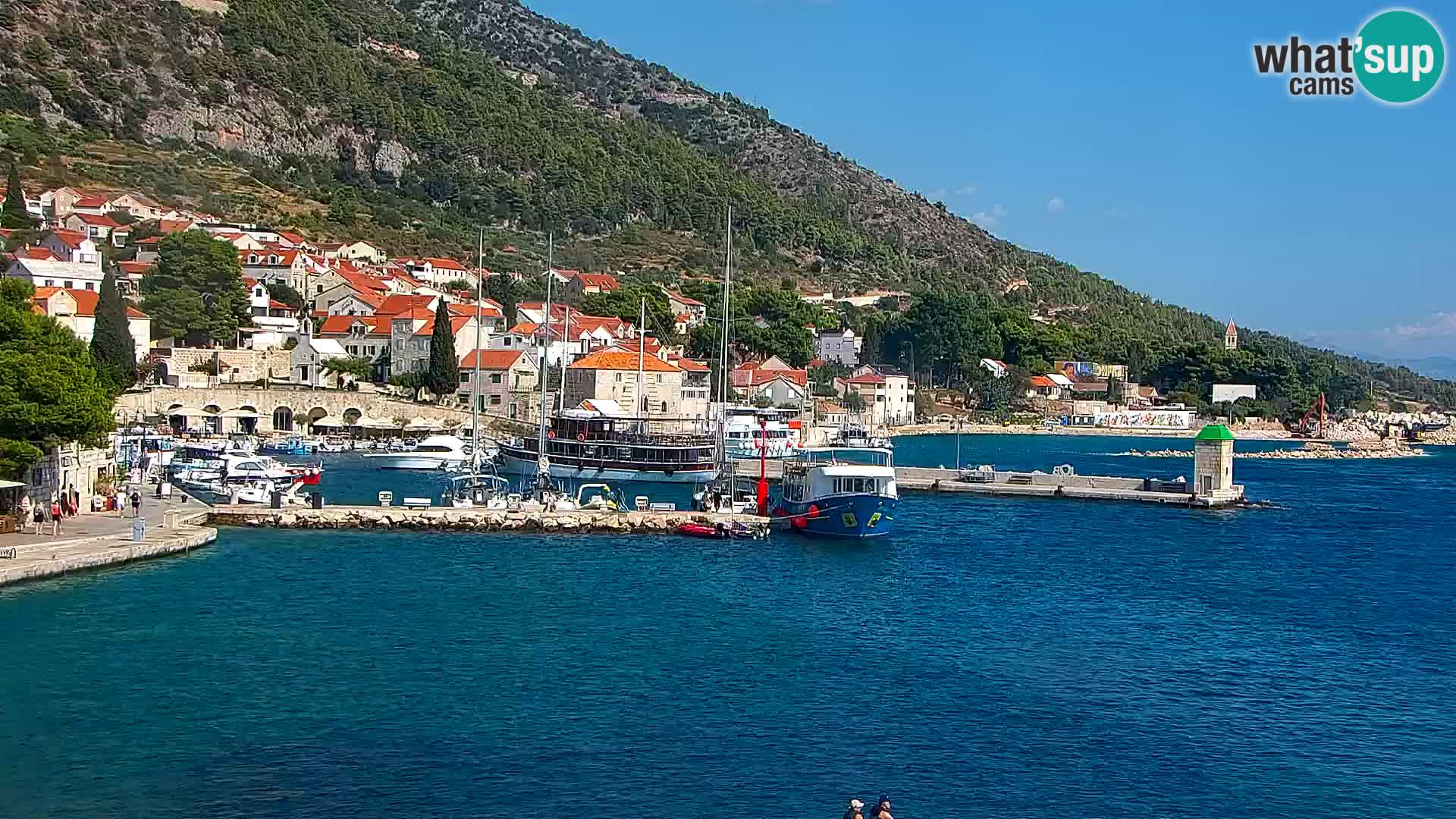 Webcam Bol Hafen & Ortszentrum – Liveblick aus Bol auf der Insel Brač