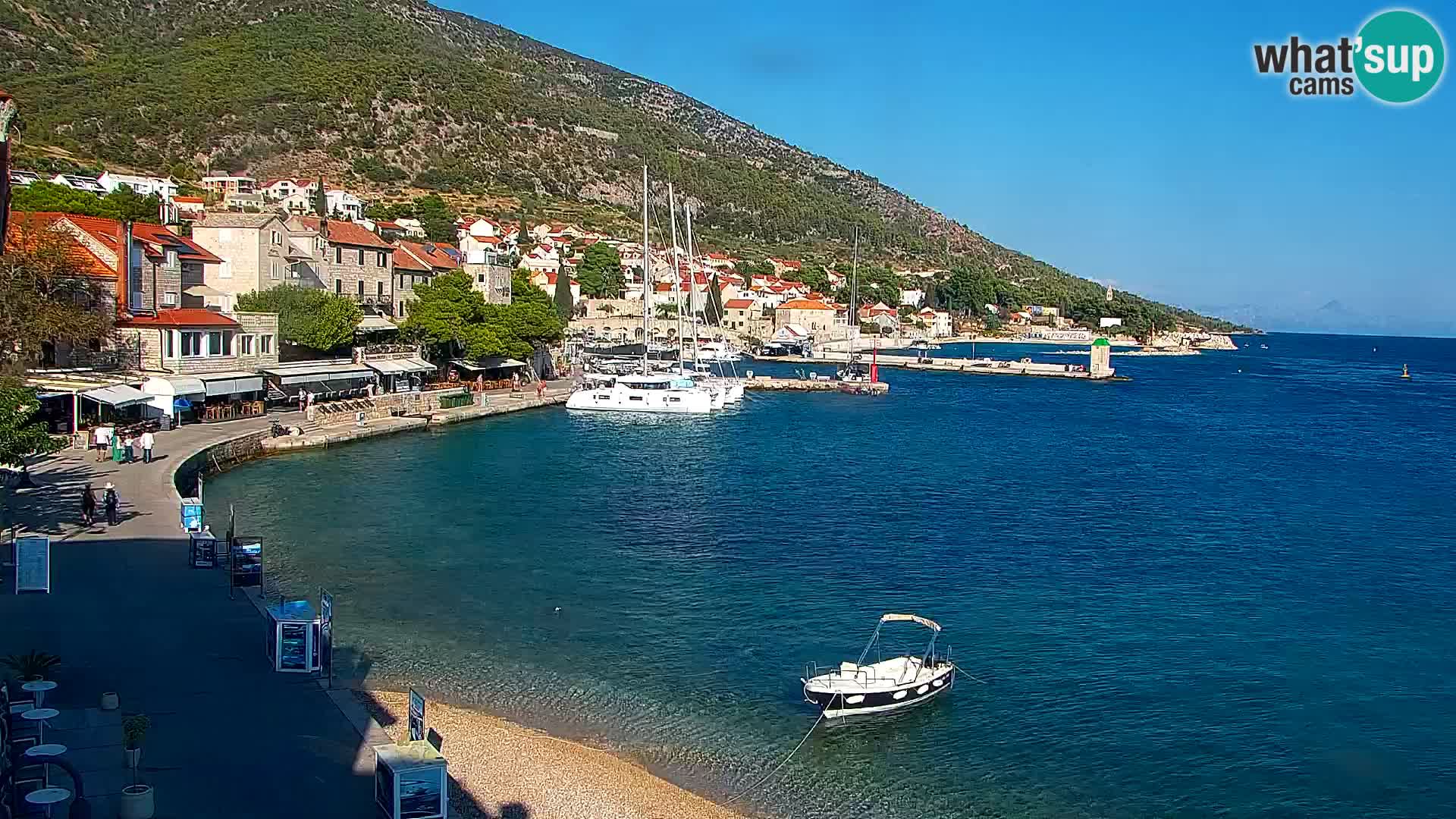 Webcam Bol Town Center & Marina – Live View from Bol, Brač