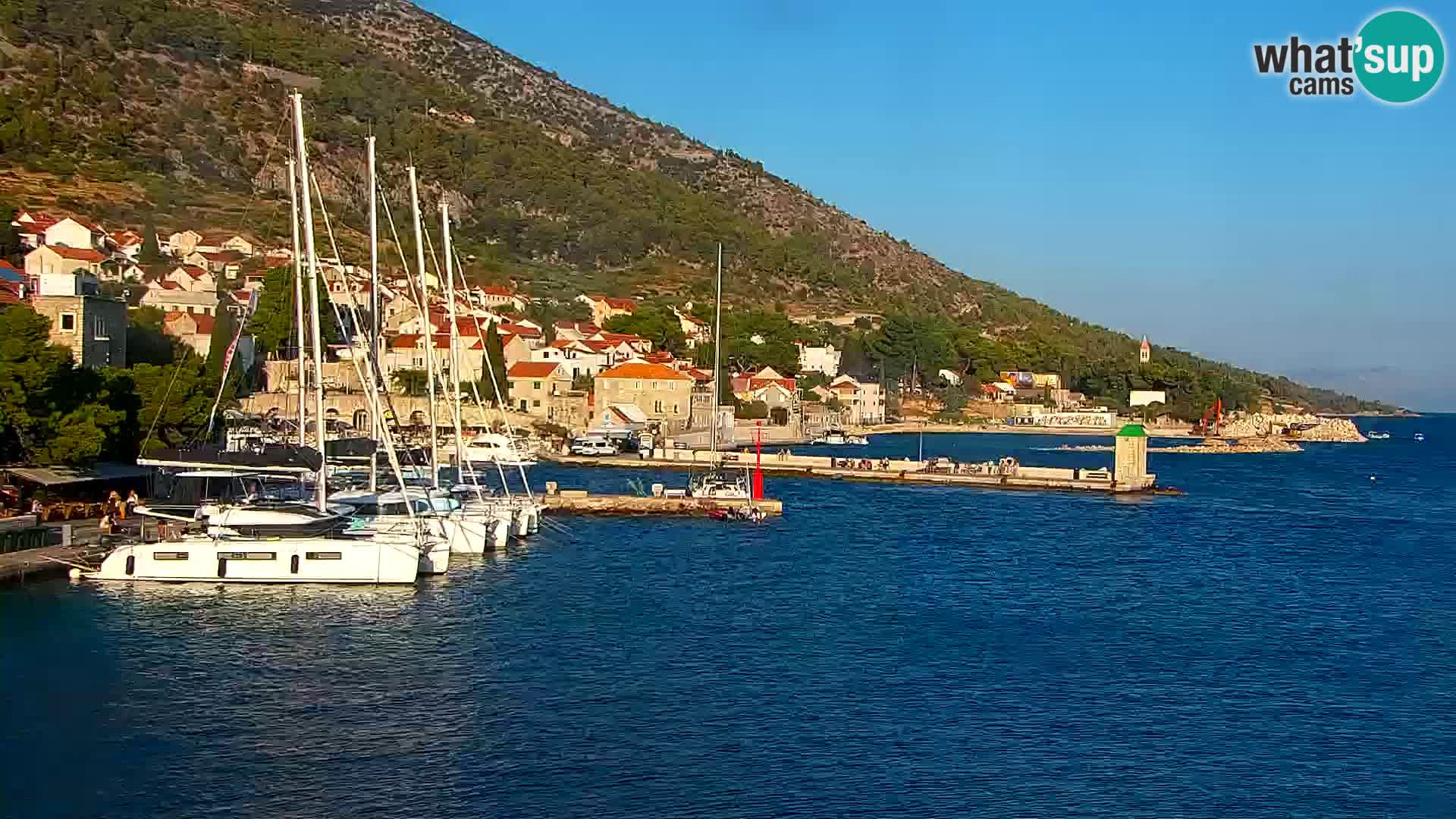 Webcam Bol Hafen & Ortszentrum – Liveblick aus Bol auf der Insel Brač