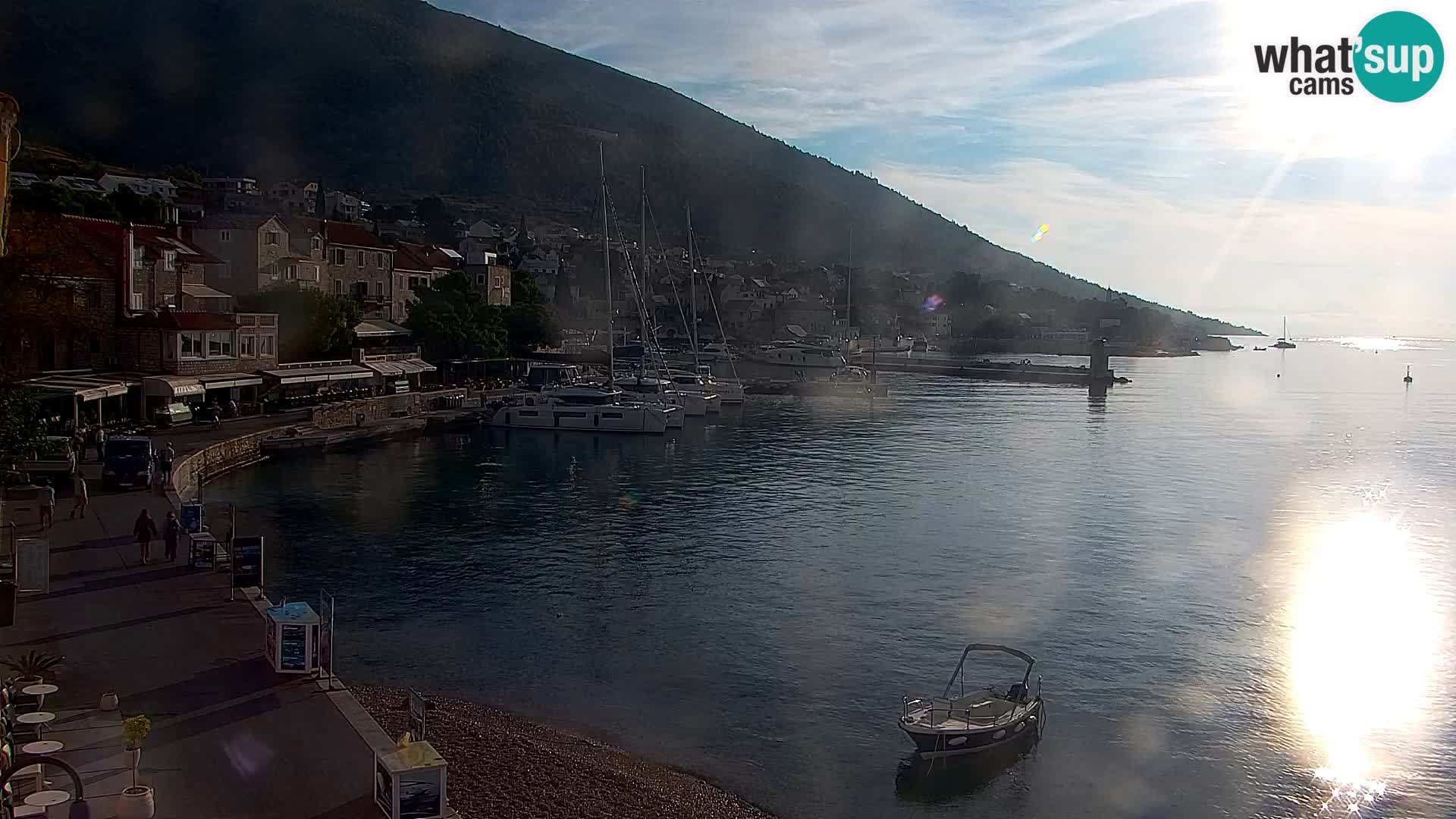 Webcam Bol Centre-Ville & Marina – Vue en direct depuis Bol, île de Brač