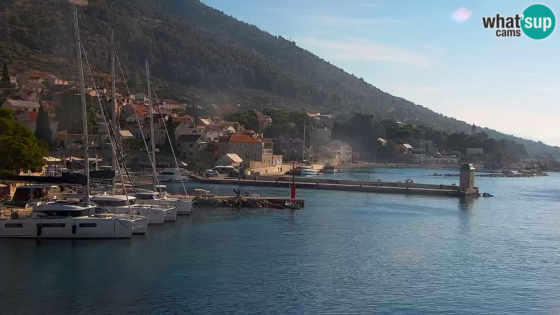 Webcam Bol Town Center & Marina – Live View from Bol, Brač