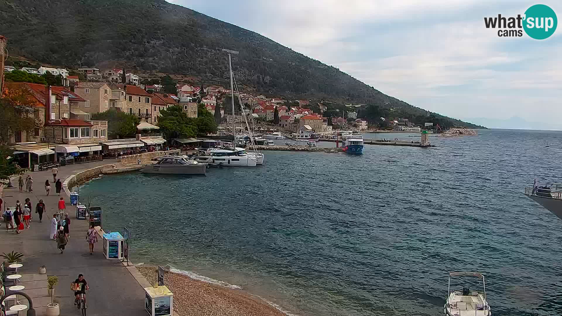 Webcam Bol Hafen & Ortszentrum – Liveblick aus Bol auf der Insel Brač
