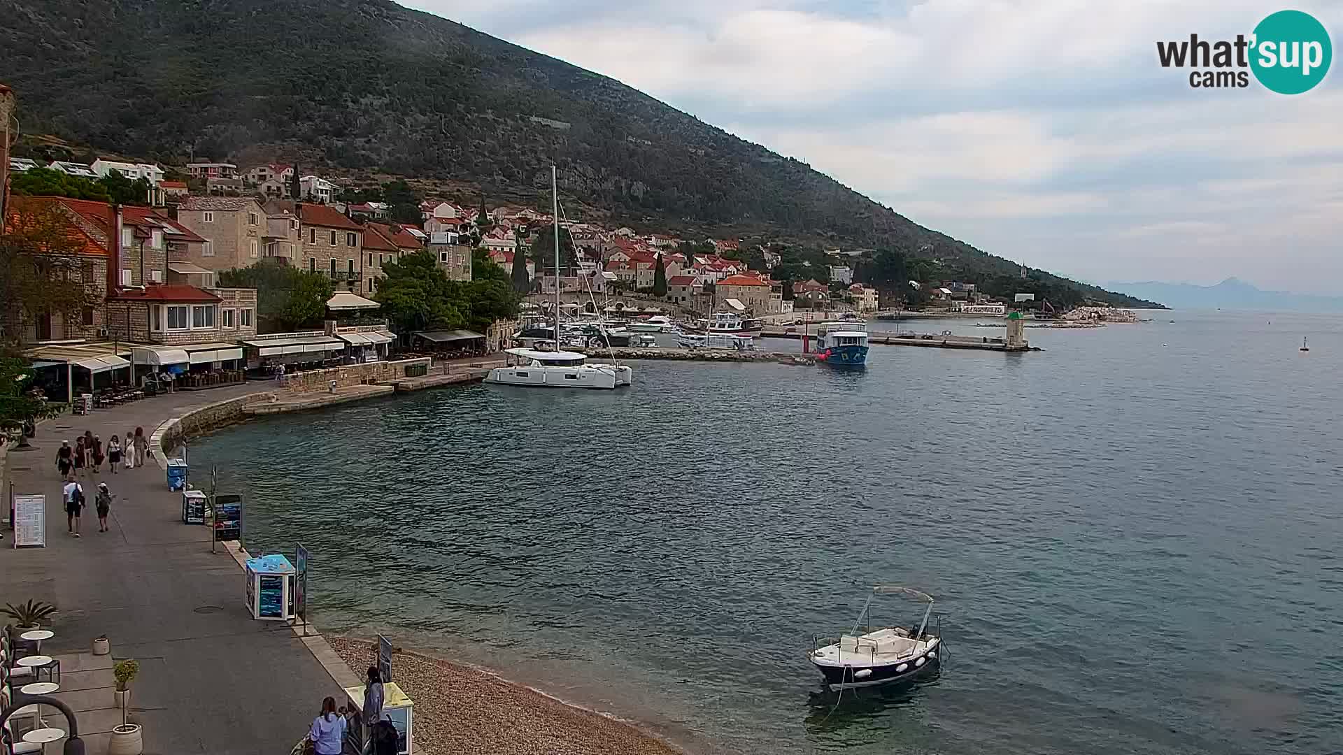 Webcam Bol Town Center & Marina – Live View from Bol, Brač