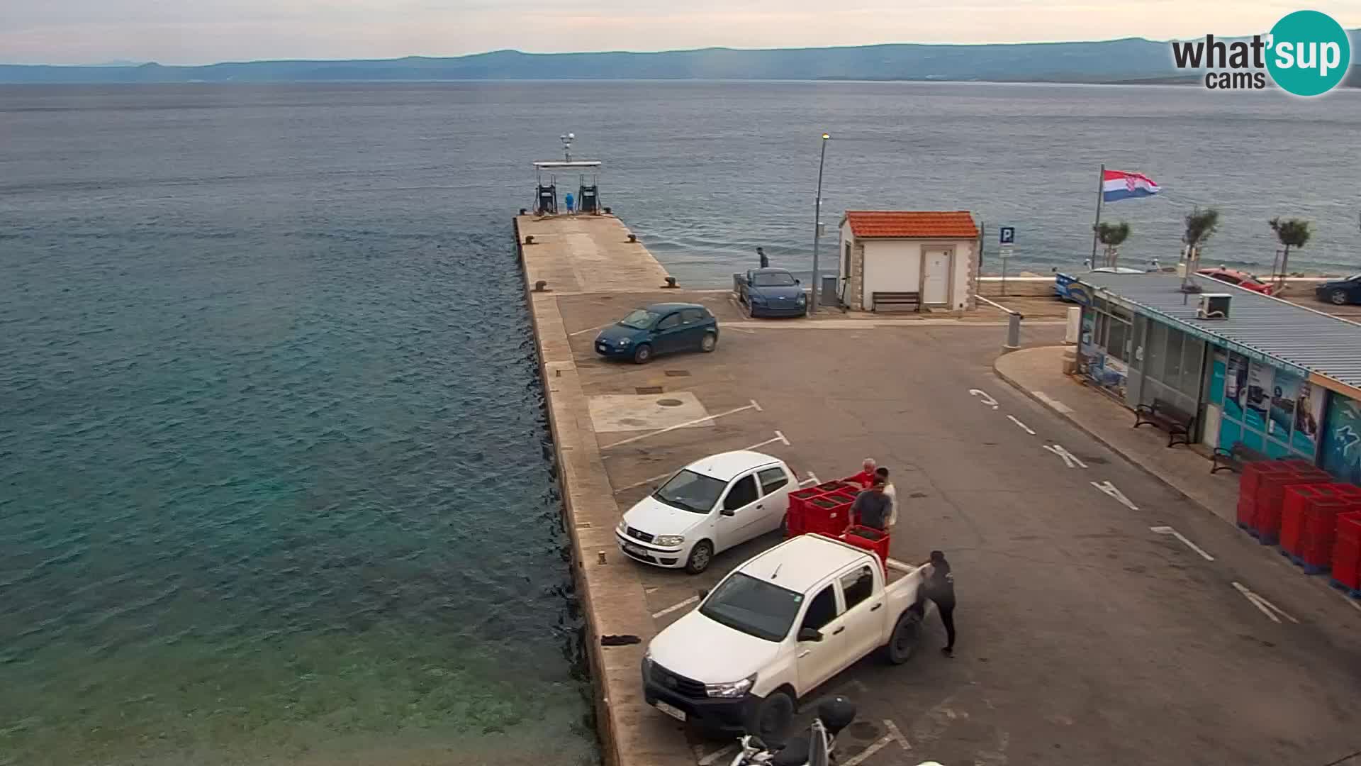 Webcam Bol Hafen & Ortszentrum – Liveblick aus Bol auf der Insel Brač