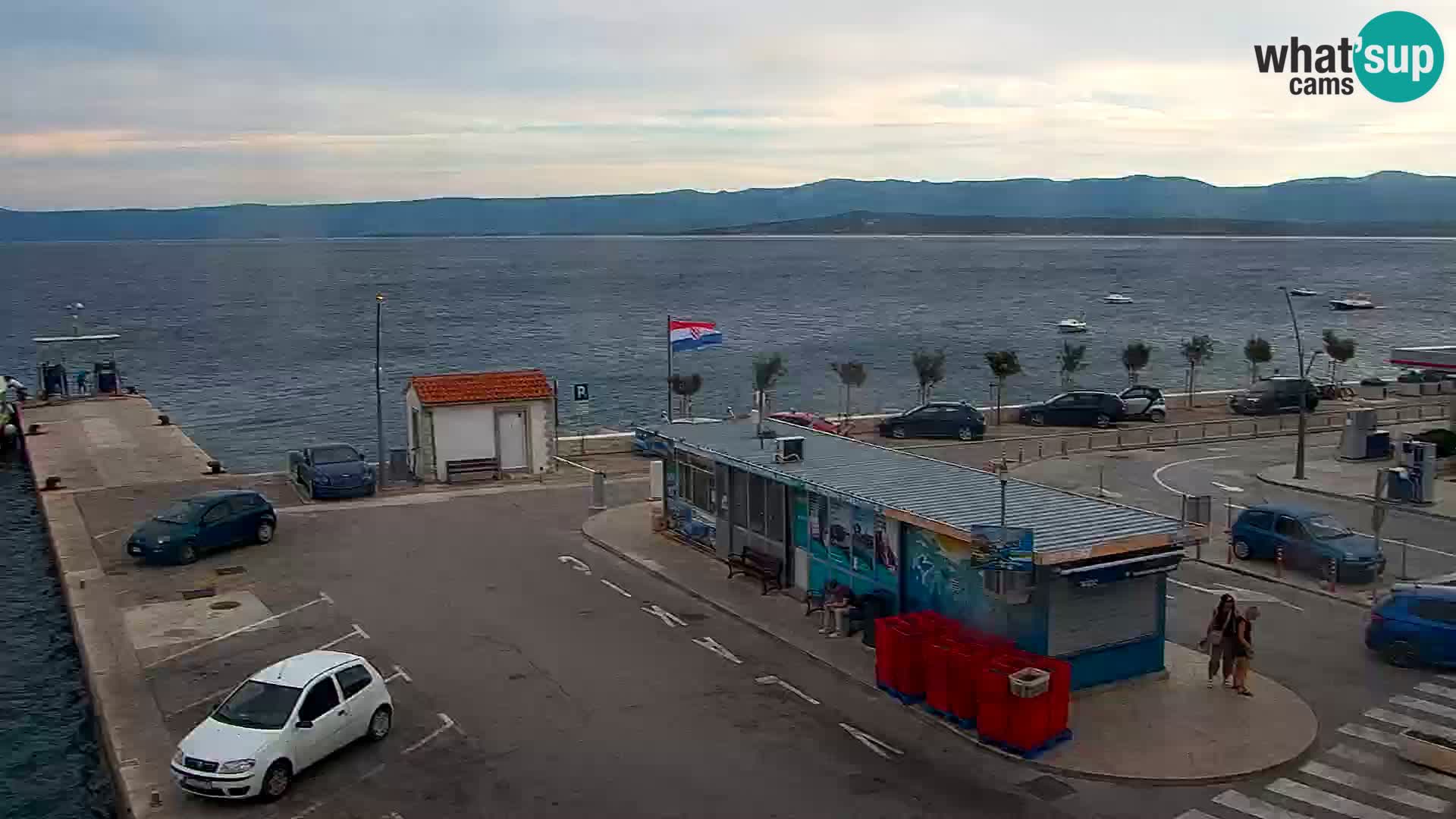 Webcam Bol Hafen & Ortszentrum – Liveblick aus Bol auf der Insel Brač