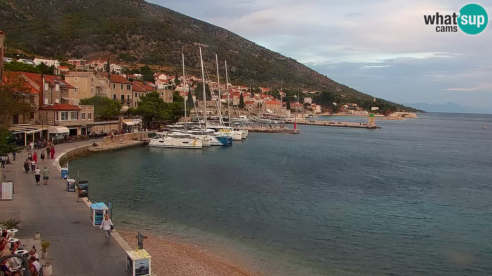 Webcam Bol Town Center & Marina – Live View from Bol, Brač