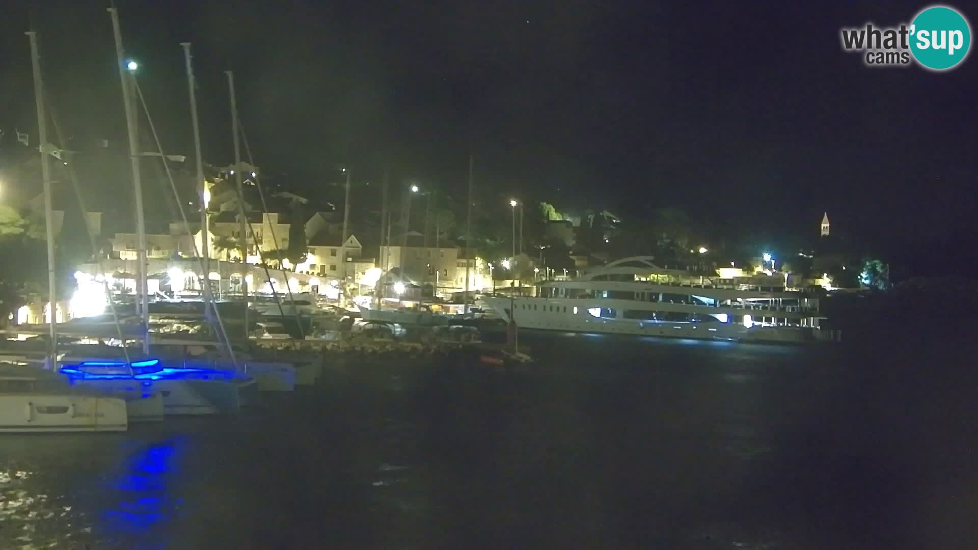 Webcam Bol Town Center & Marina – Live View from Bol, Brač