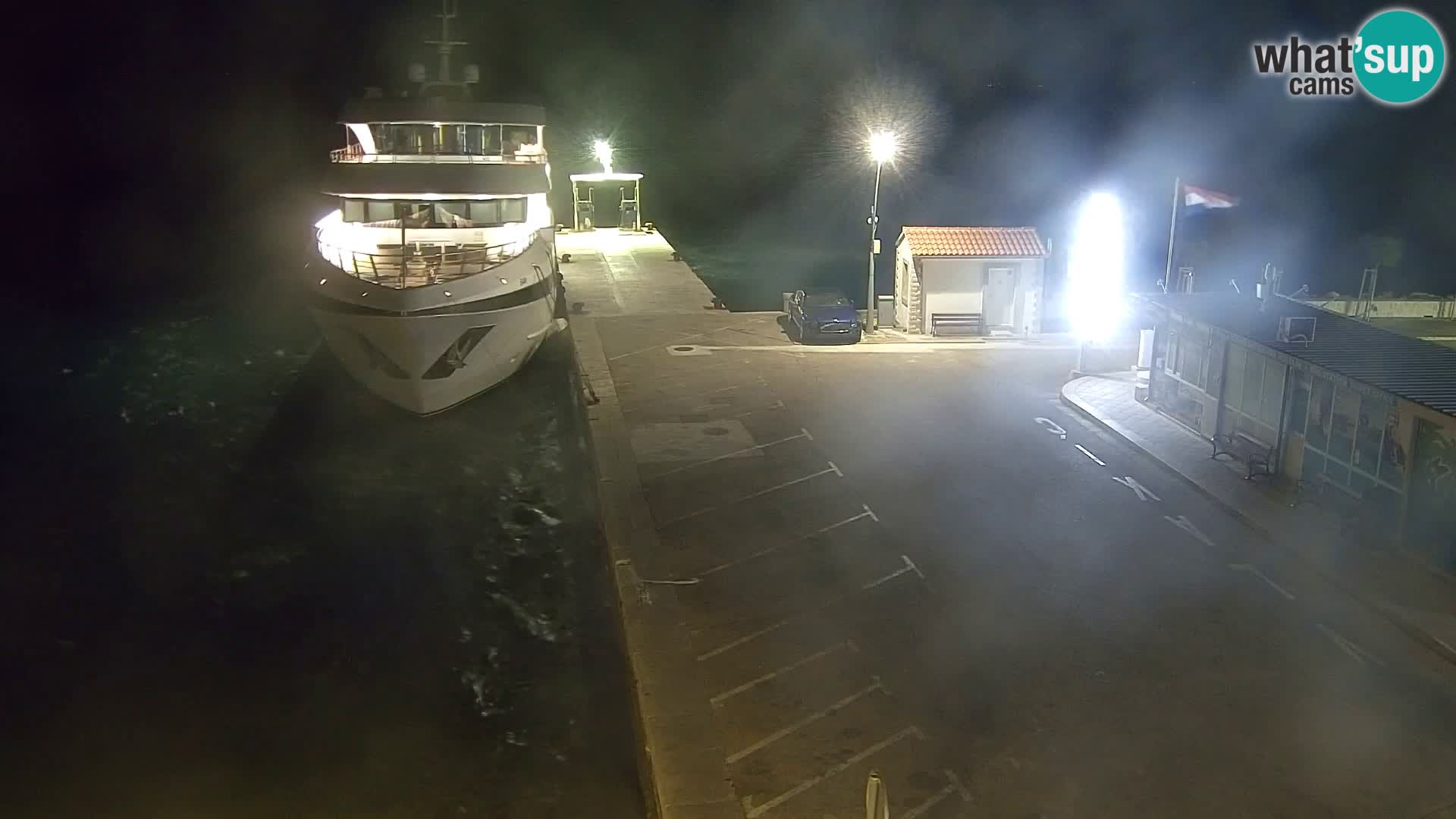 Webcam Bol Centro e Marina – Vista live dal porto di Bol