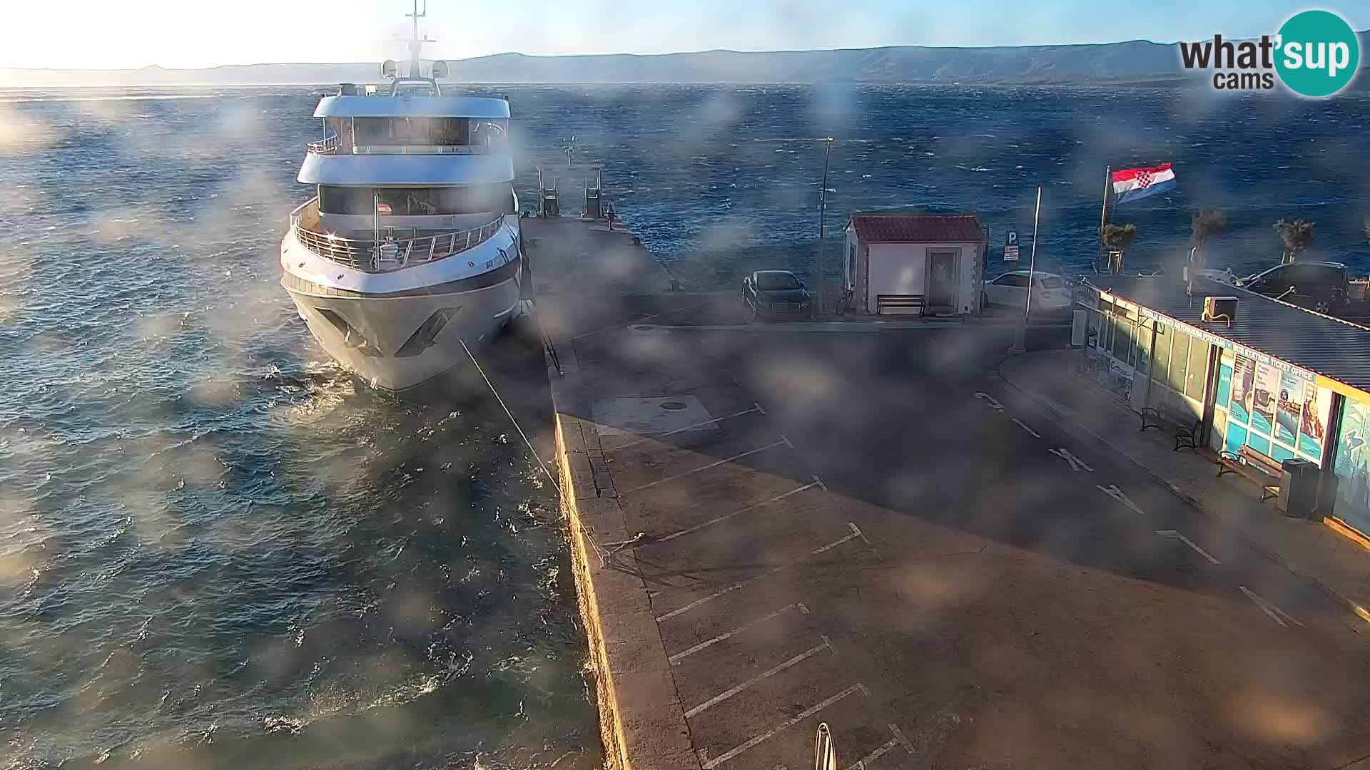 Webcam Bol Town Center & Marina – Live View from Bol, Brač