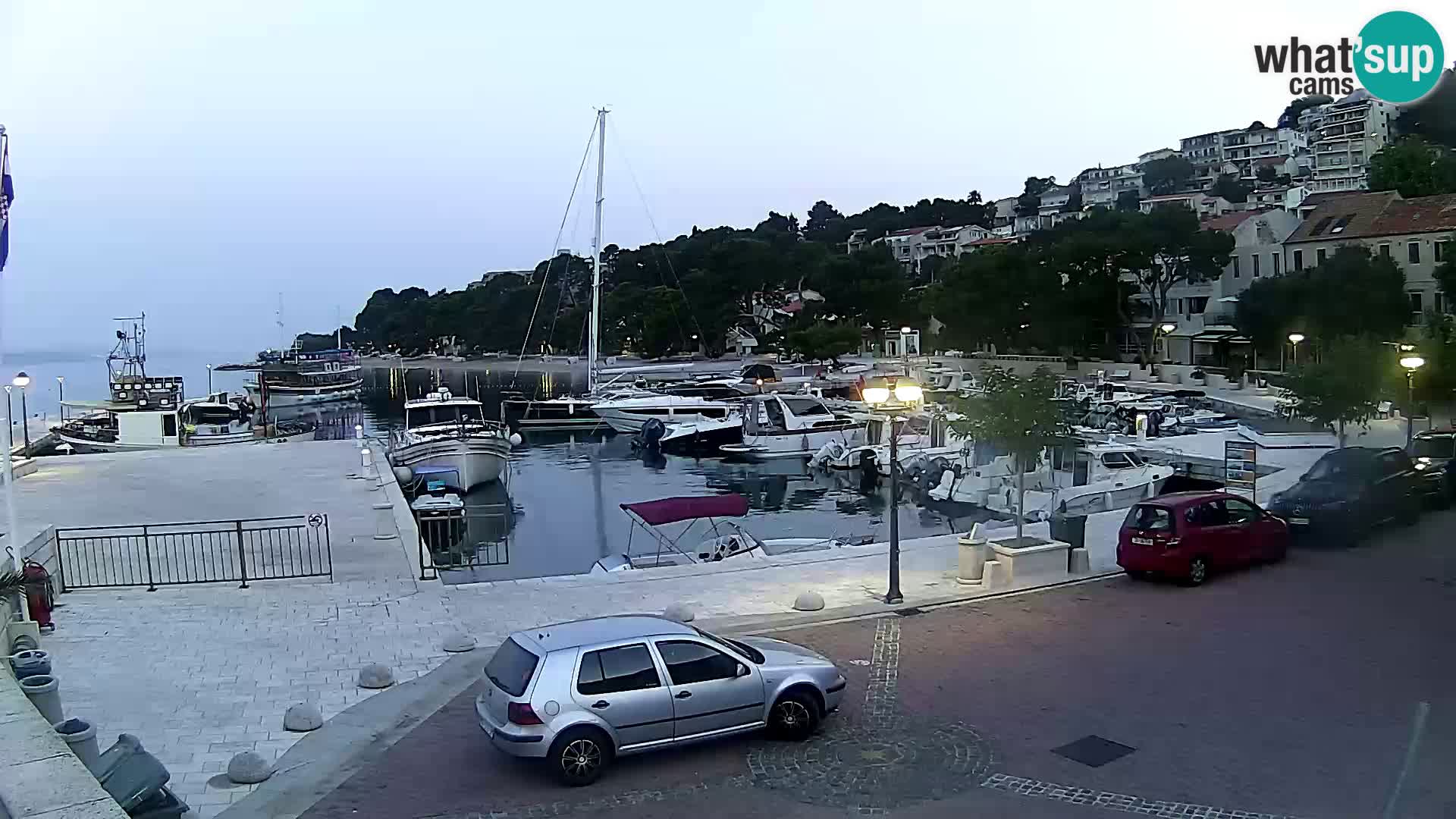 Brela – hafen
