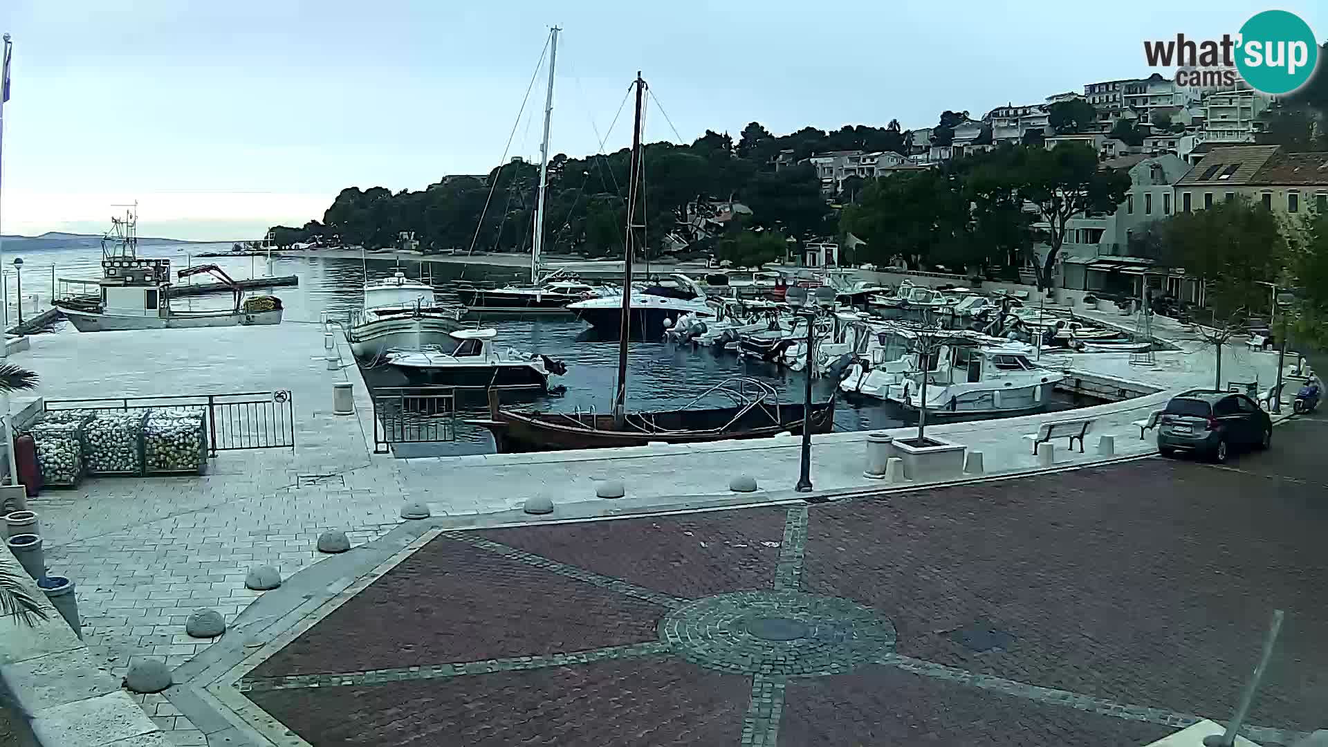 Brela web kamera – porat – Dalmacija