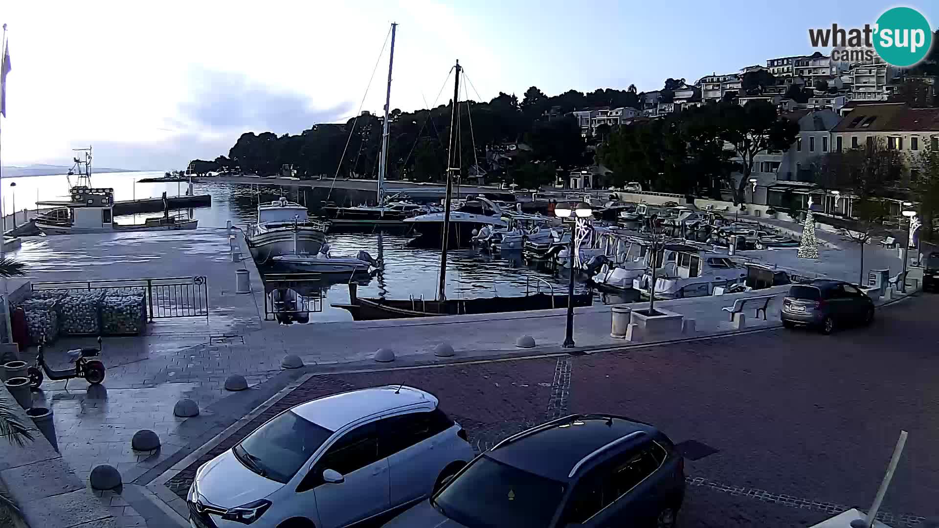 Brela web kamera – porat – Dalmacija