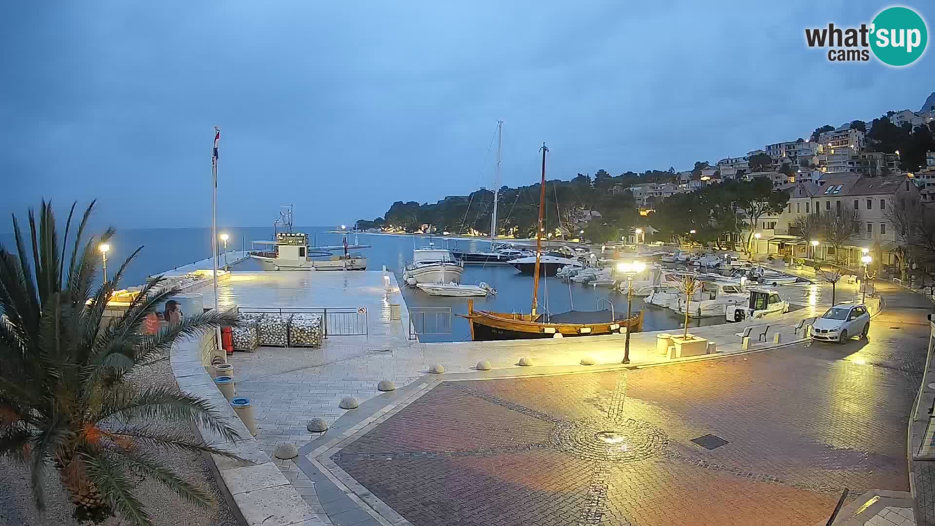 Brela web kamera – porat – Dalmacija