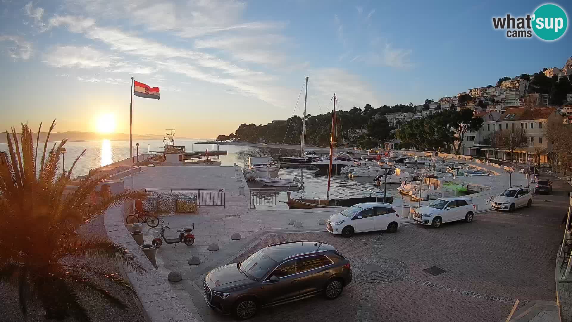 Brela web kamera – porat – Dalmacija