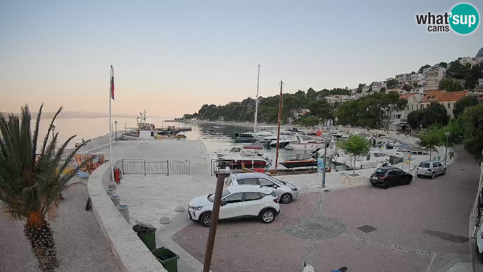 Brela web kamera – porat – Dalmacija