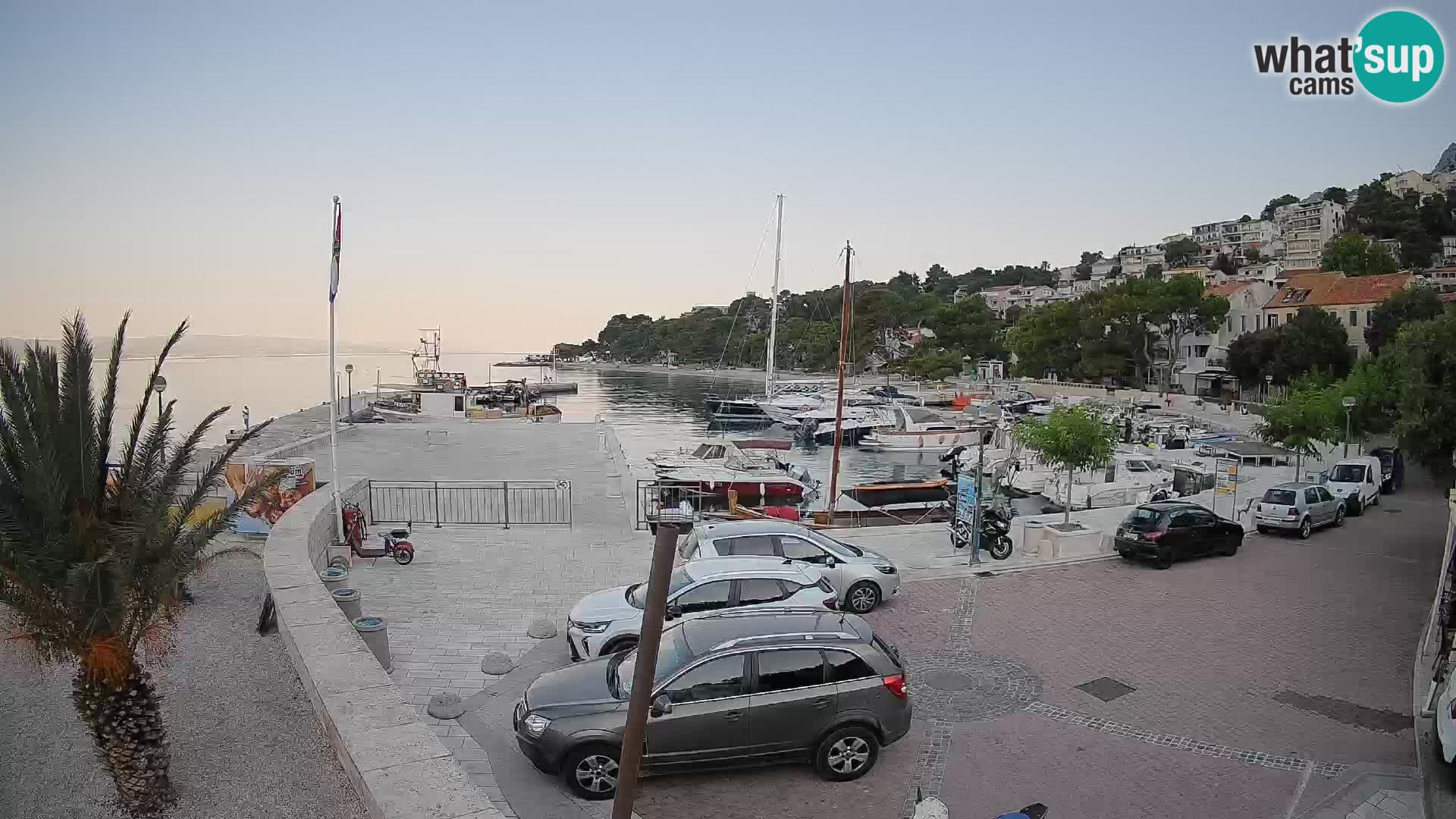 Brela web kamera – porat – Dalmacija