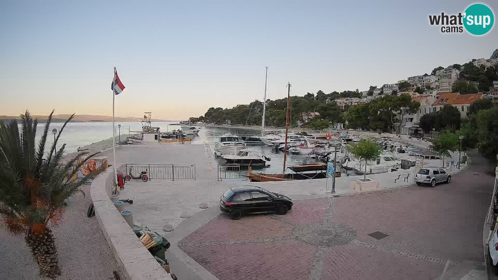 Brela web kamera – porat – Dalmacija