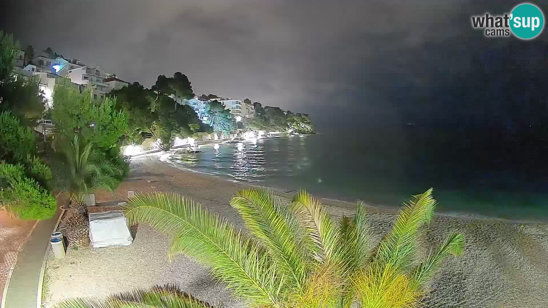 Webcam Spiaggia Lučica Brela – Vista live sulla costa adriatica