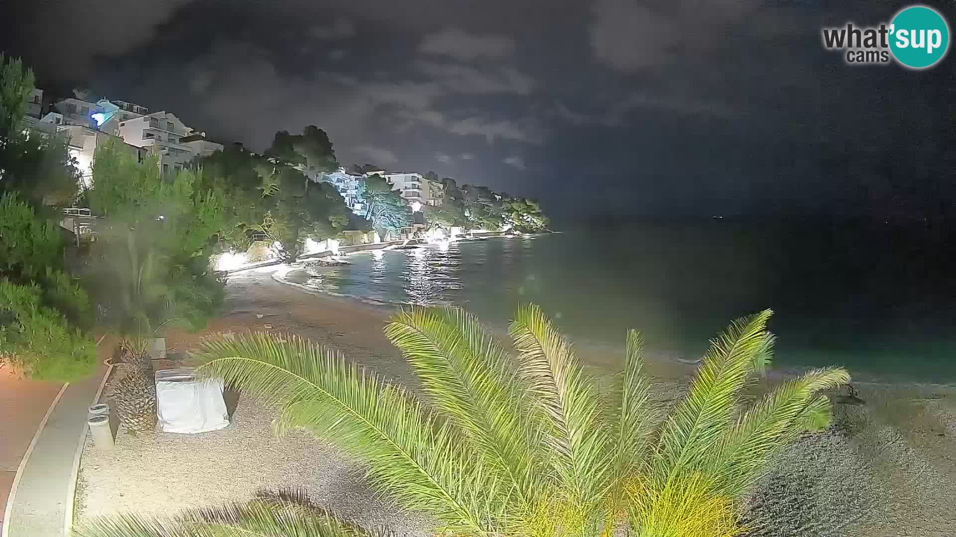Webcam Spiaggia Lučica Brela – Vista live sulla costa adriatica