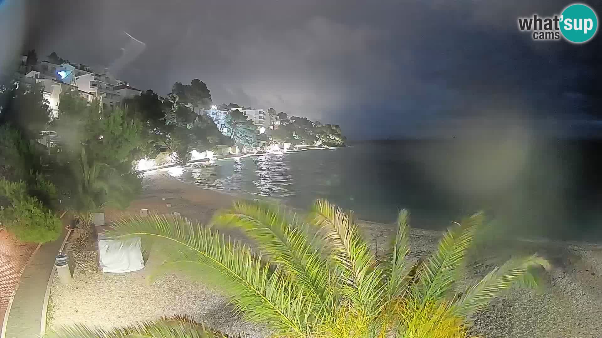 Webcam Playa Lučica Brela – Vista en directo de la costa adriática