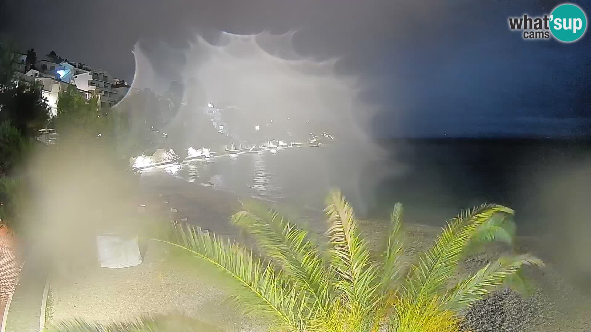 Webcam Spiaggia Lučica Brela – Vista live sulla costa adriatica