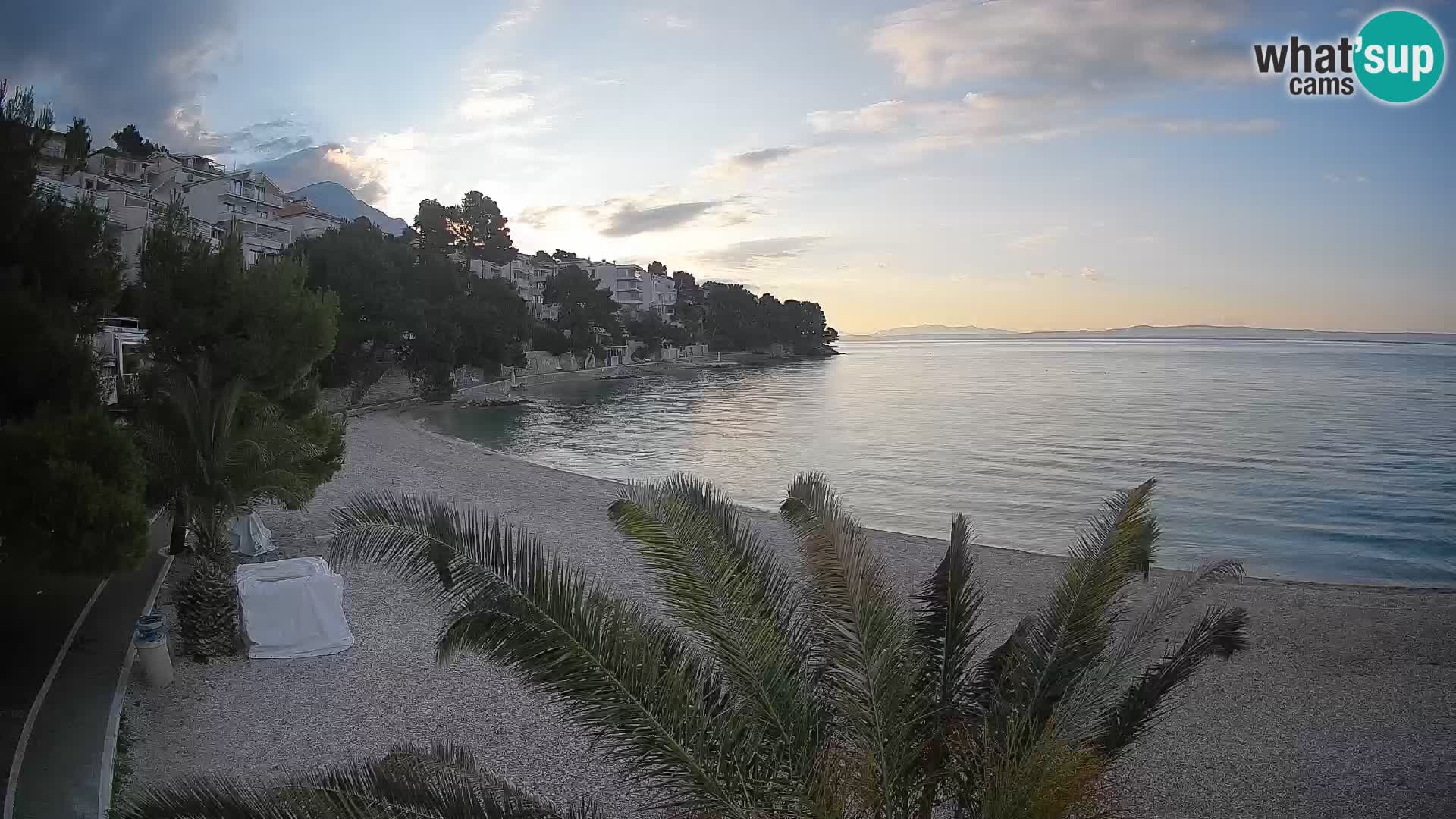 Webcam Plage Lučica Brela – Vue en direct sur la côte adriatique