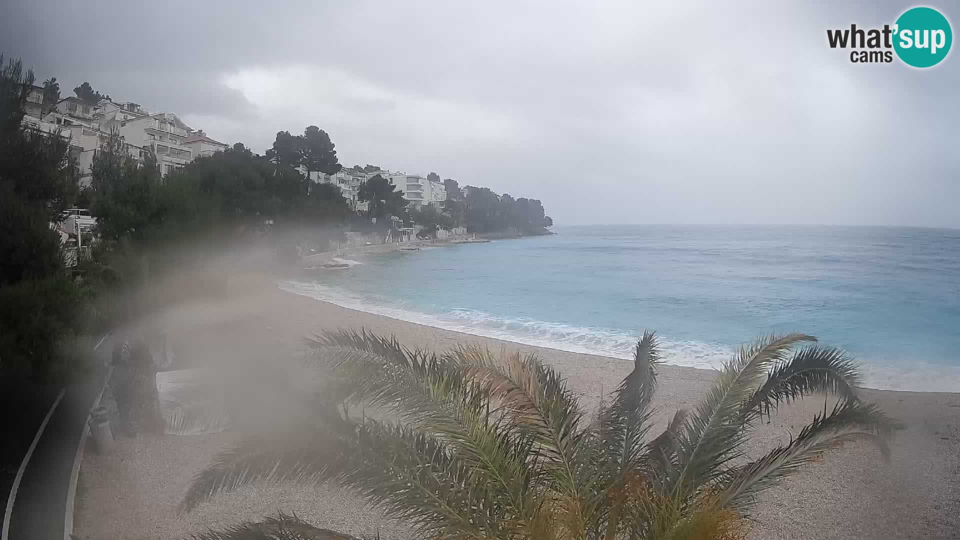 Webcam Plage Lučica Brela – Vue en direct sur la côte adriatique