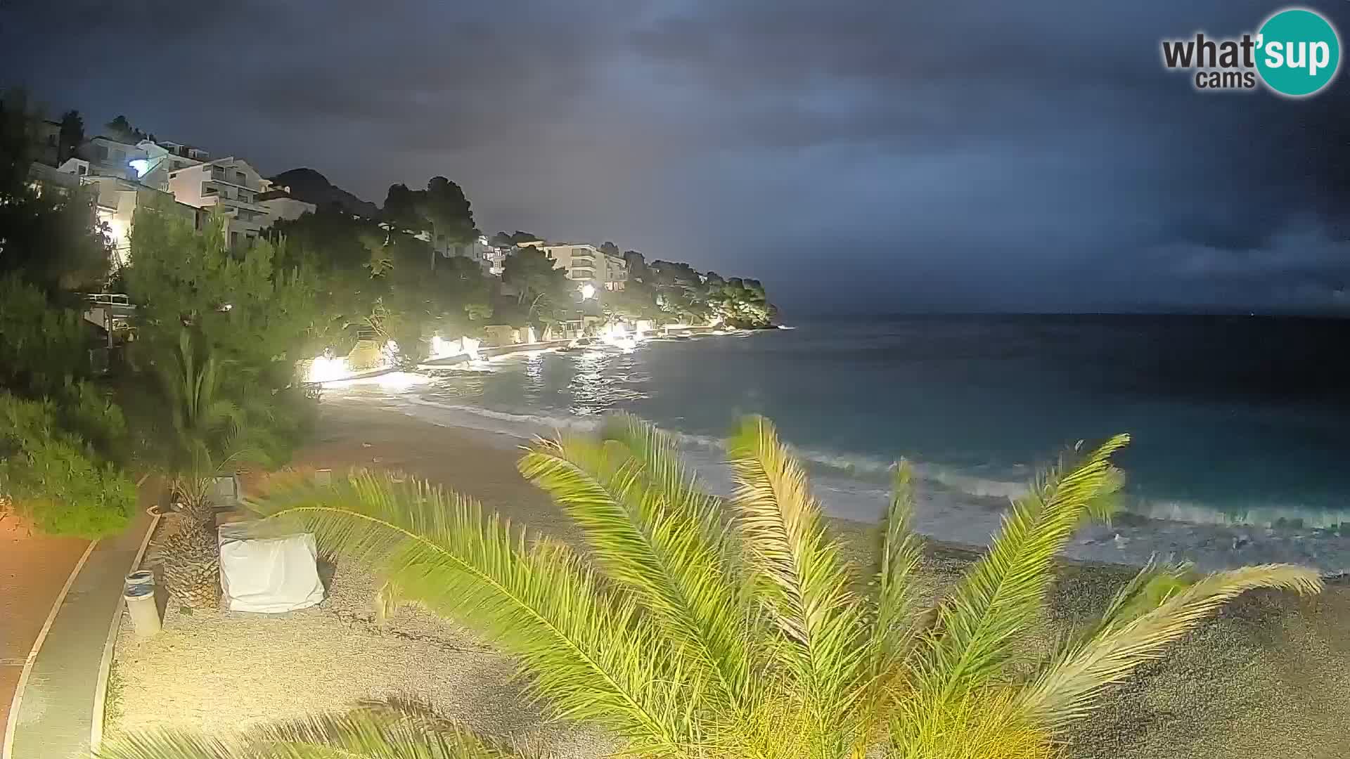 Webcam Spiaggia Lučica Brela – Vista live sulla costa adriatica