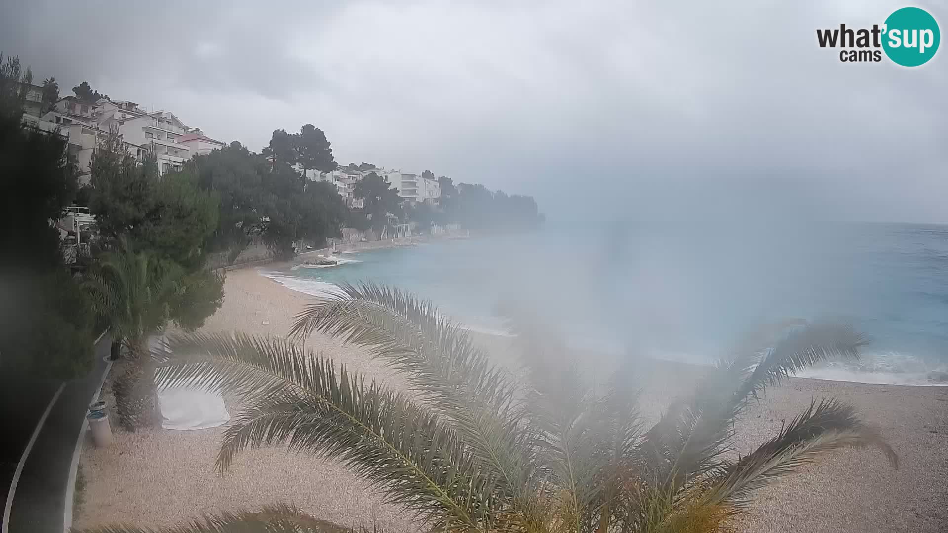 Webcam Spiaggia Lučica Brela – Vista live sulla costa adriatica