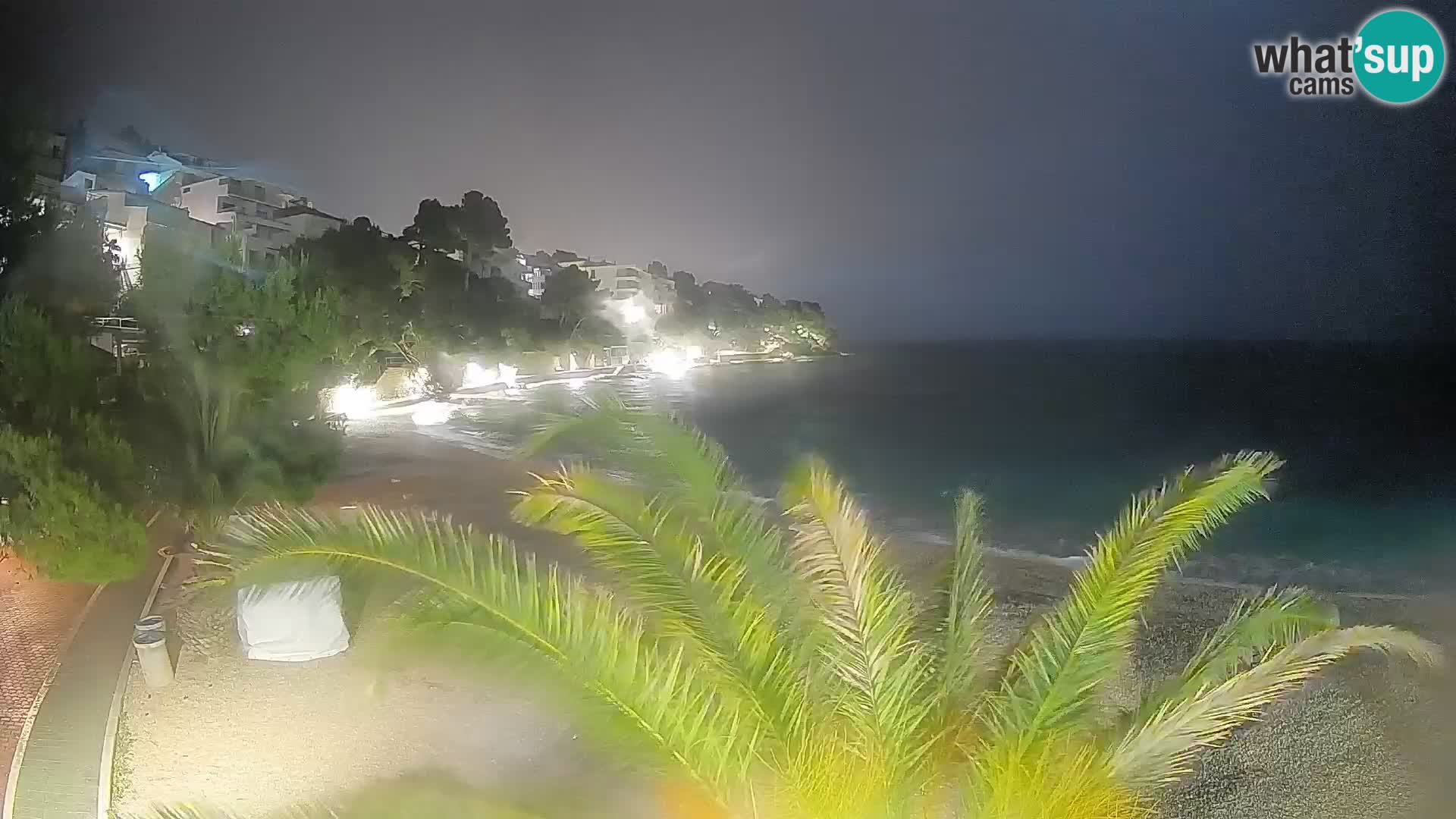 Webcam Spiaggia Lučica Brela – Vista live sulla costa adriatica