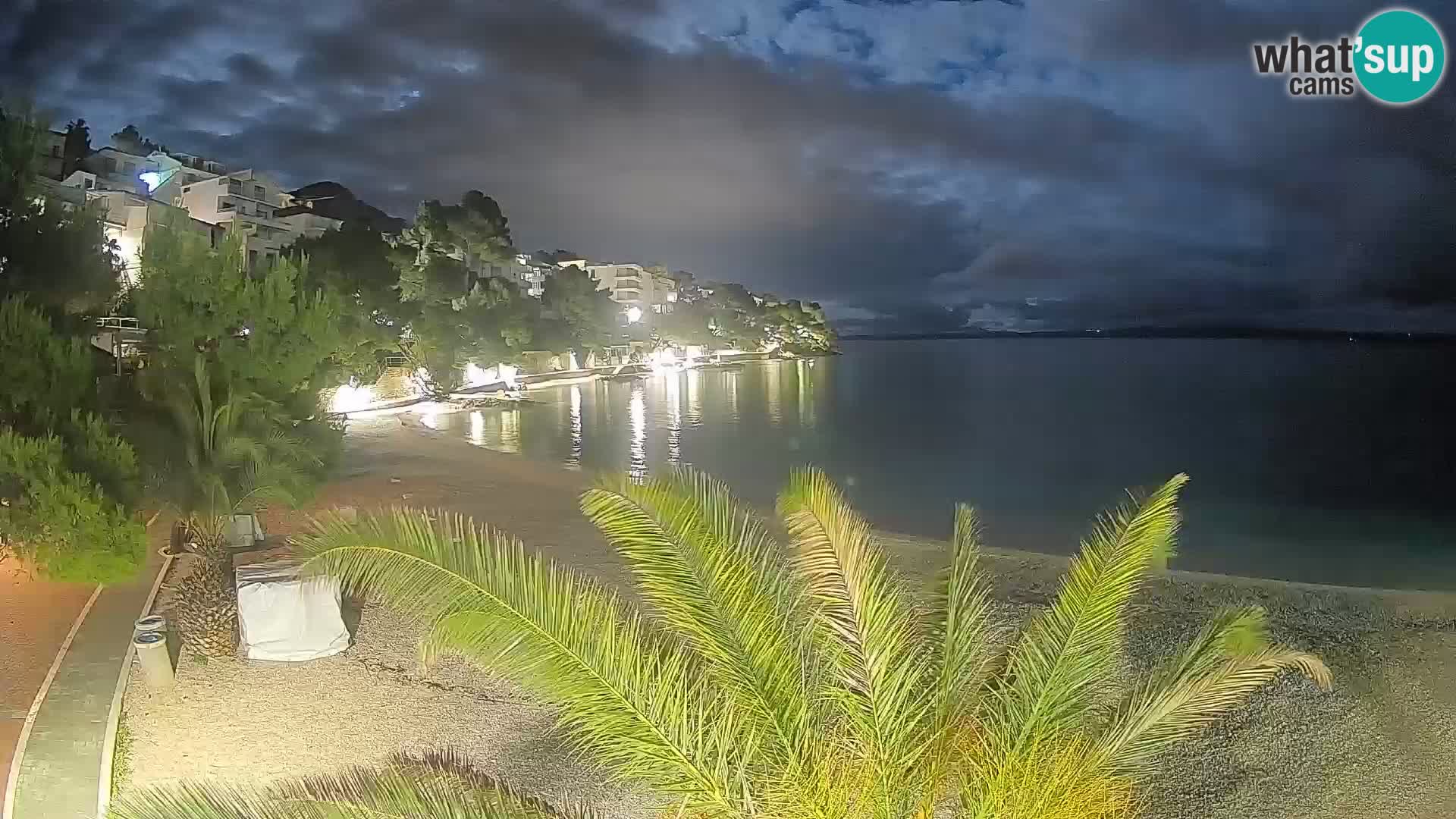 Webcam Plage Lučica Brela – Vue en direct sur la côte adriatique