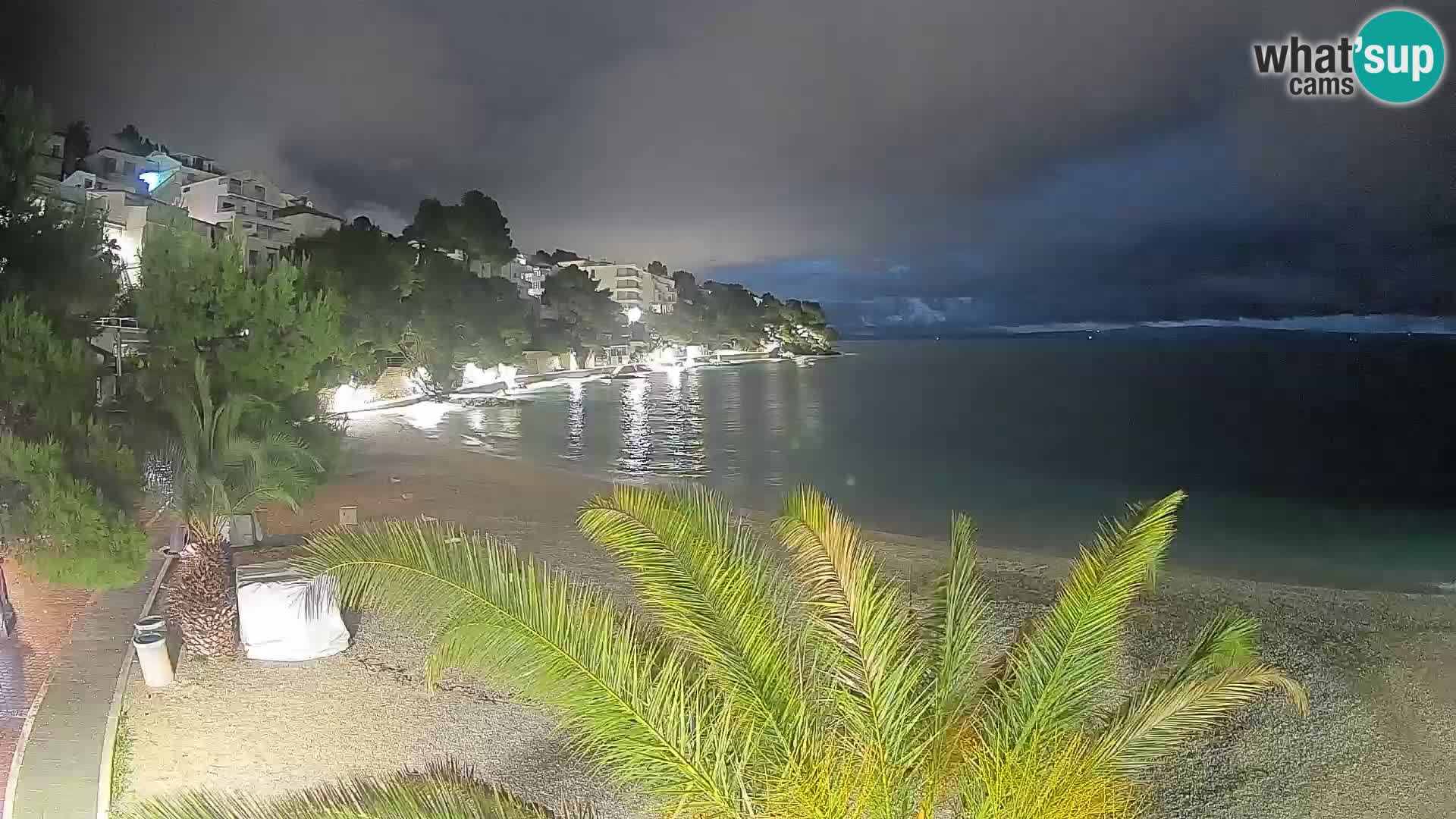 Webcam Spiaggia Lučica Brela – Vista live sulla costa adriatica