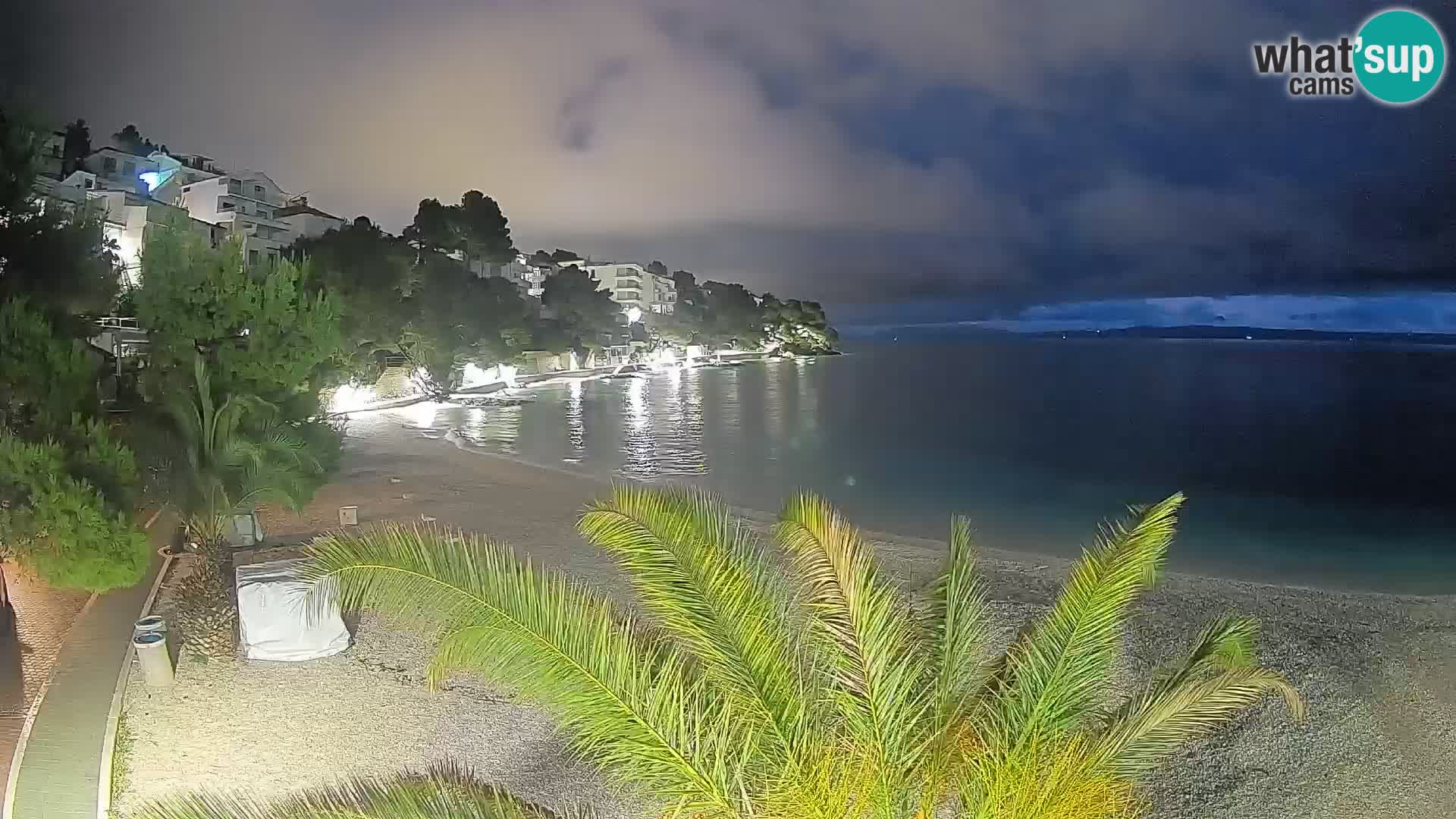 Webcam Spiaggia Lučica Brela – Vista live sulla costa adriatica