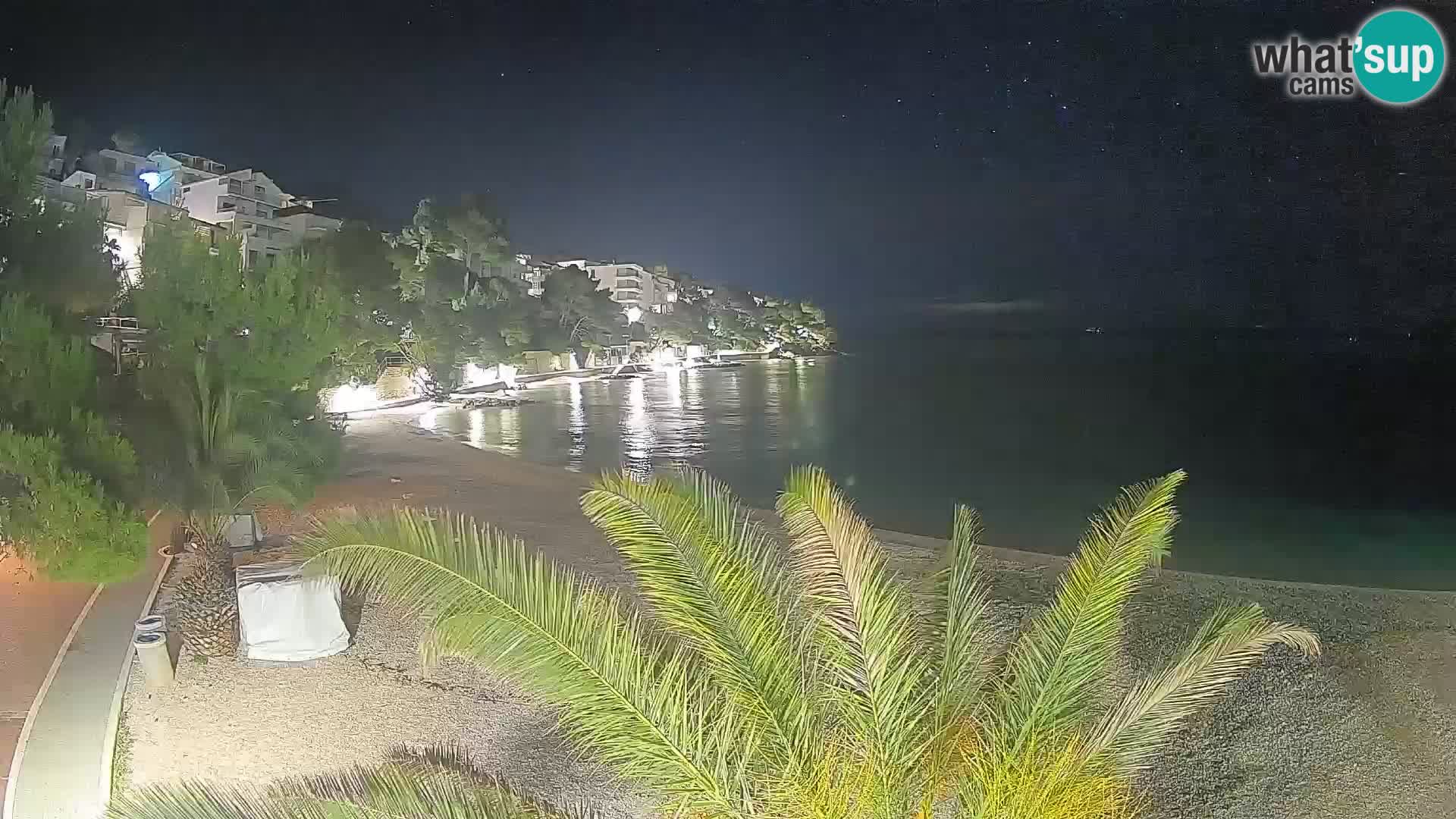 Webcam Plage Lučica Brela – Vue en direct sur la côte adriatique