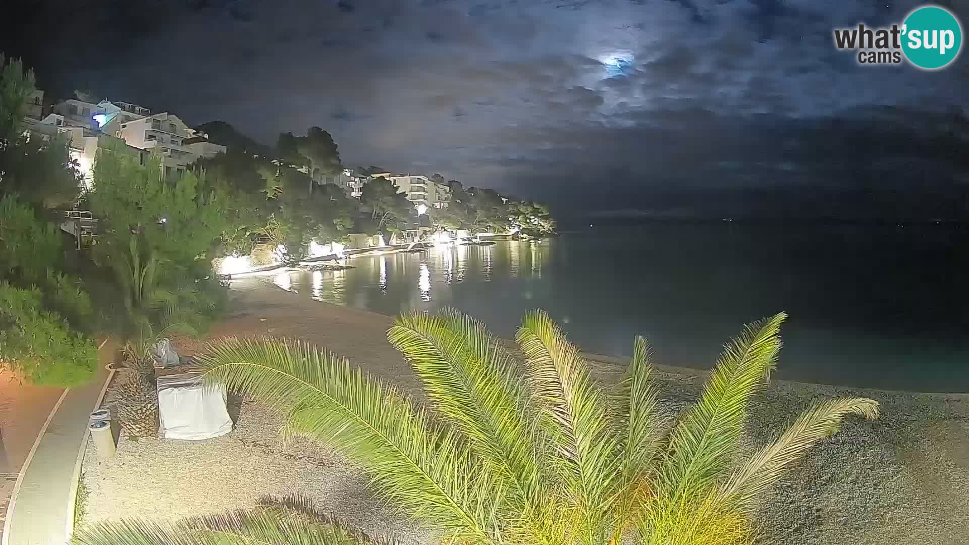 Webcam Playa Lučica Brela – Vista en directo de la costa adriática