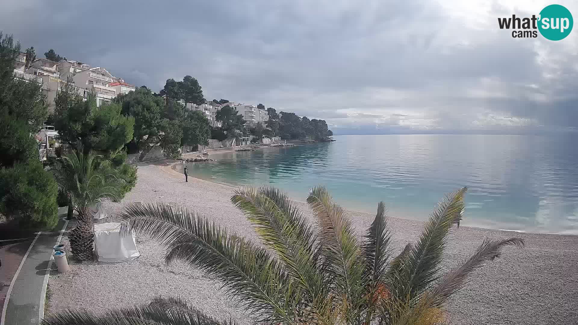 Web kamera Plaža Lučica Brela – Pogled uživo na jadransku obalu