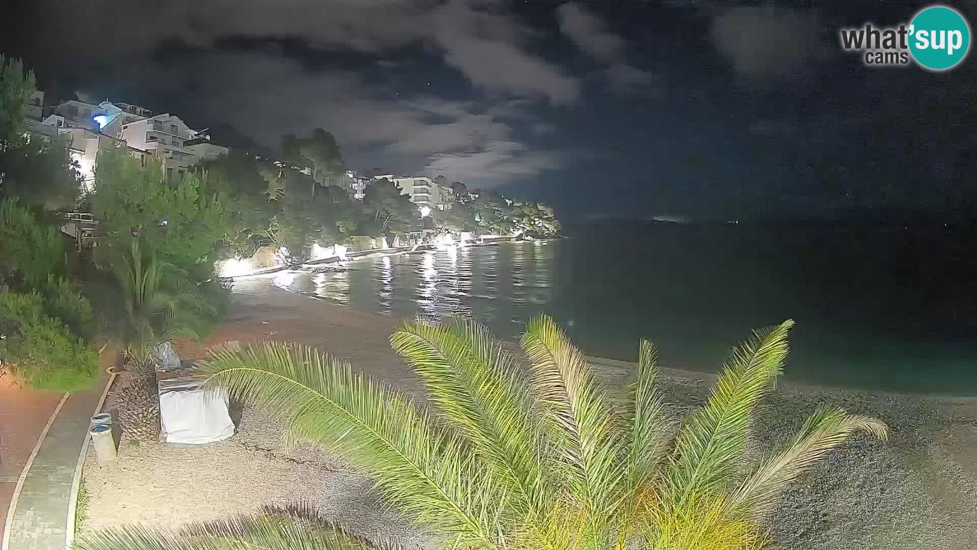Webcam Spiaggia Lučica Brela – Vista live sulla costa adriatica