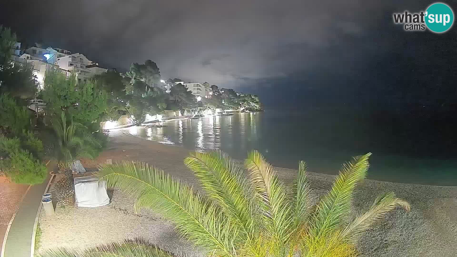Webcam Plage Lučica Brela – Vue en direct sur la côte adriatique