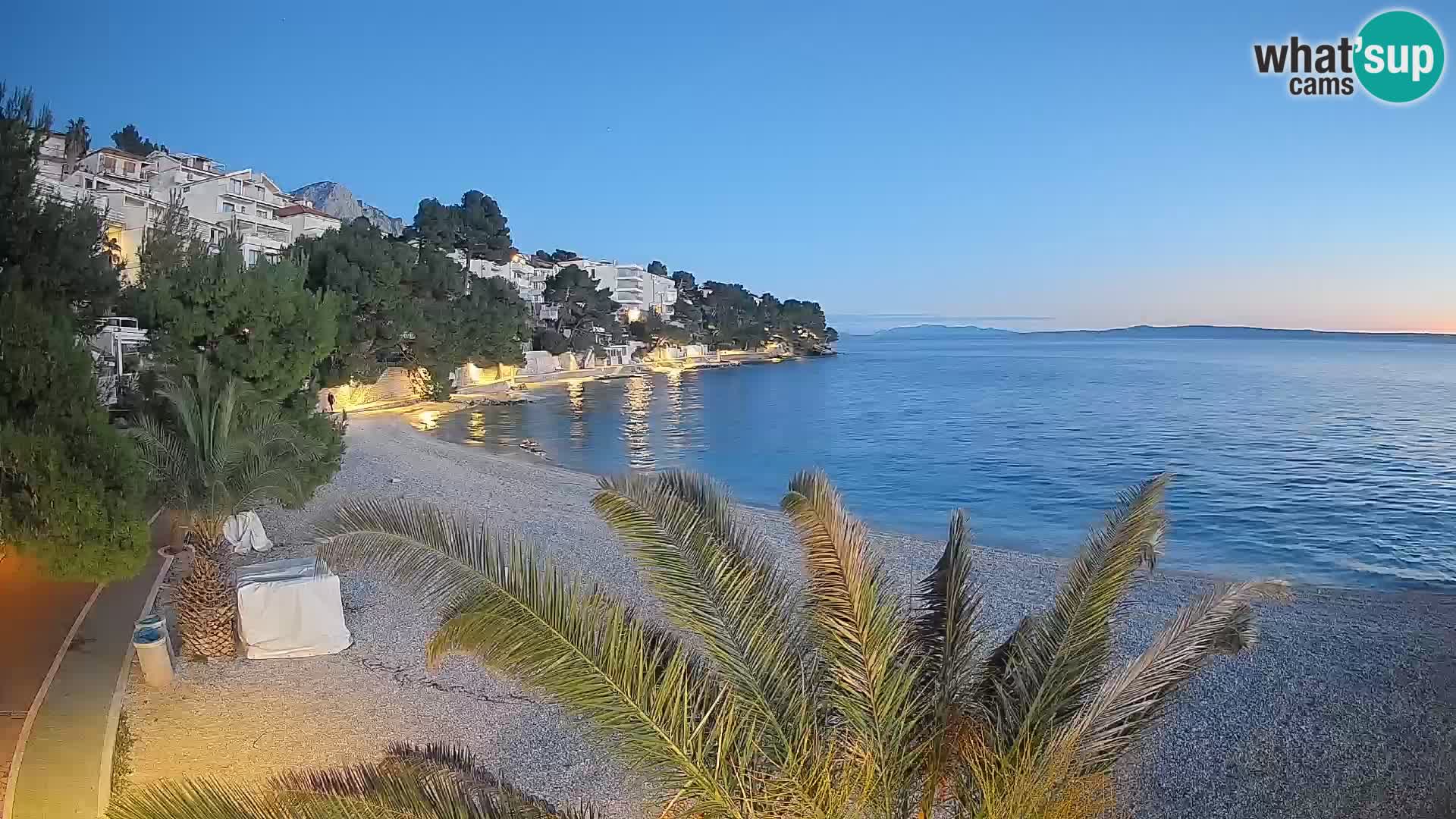 Webcam Plage Lučica Brela – Vue en direct sur la côte adriatique