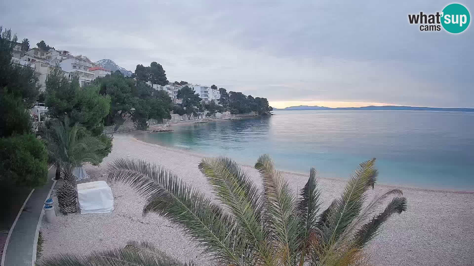 Webcam Plage Lučica Brela – Vue en direct sur la côte adriatique