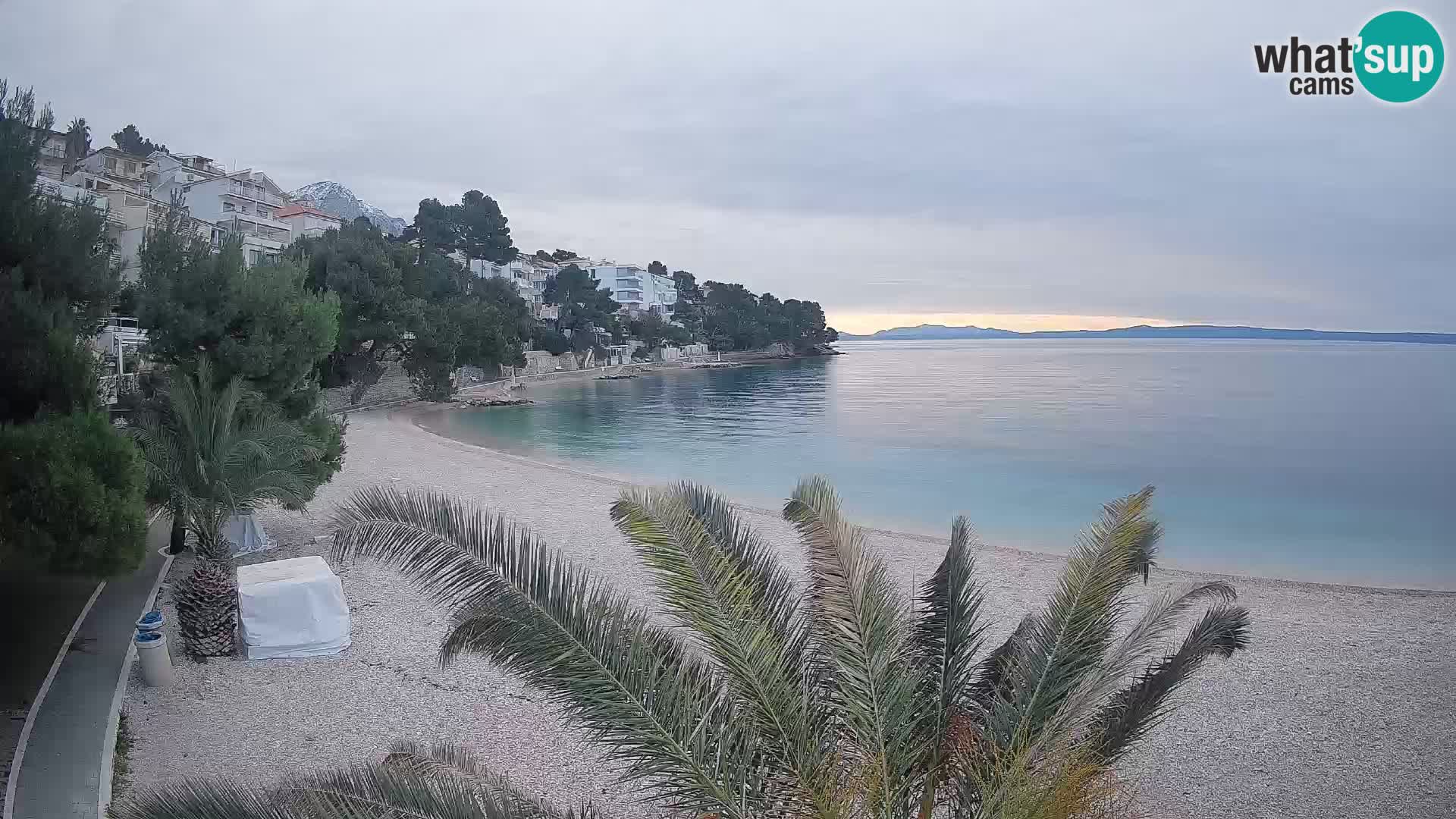 Webcam Plage Lučica Brela – Vue en direct sur la côte adriatique