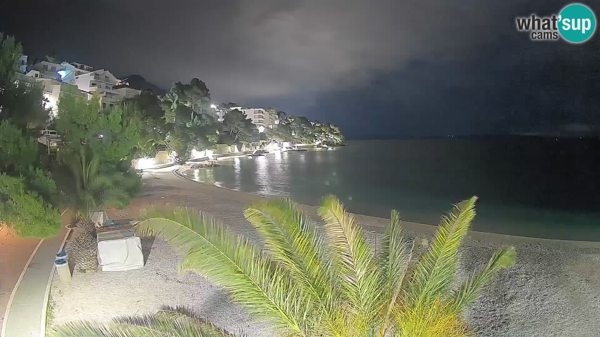 Webcam Spiaggia Lučica Brela – Vista live sulla costa adriatica