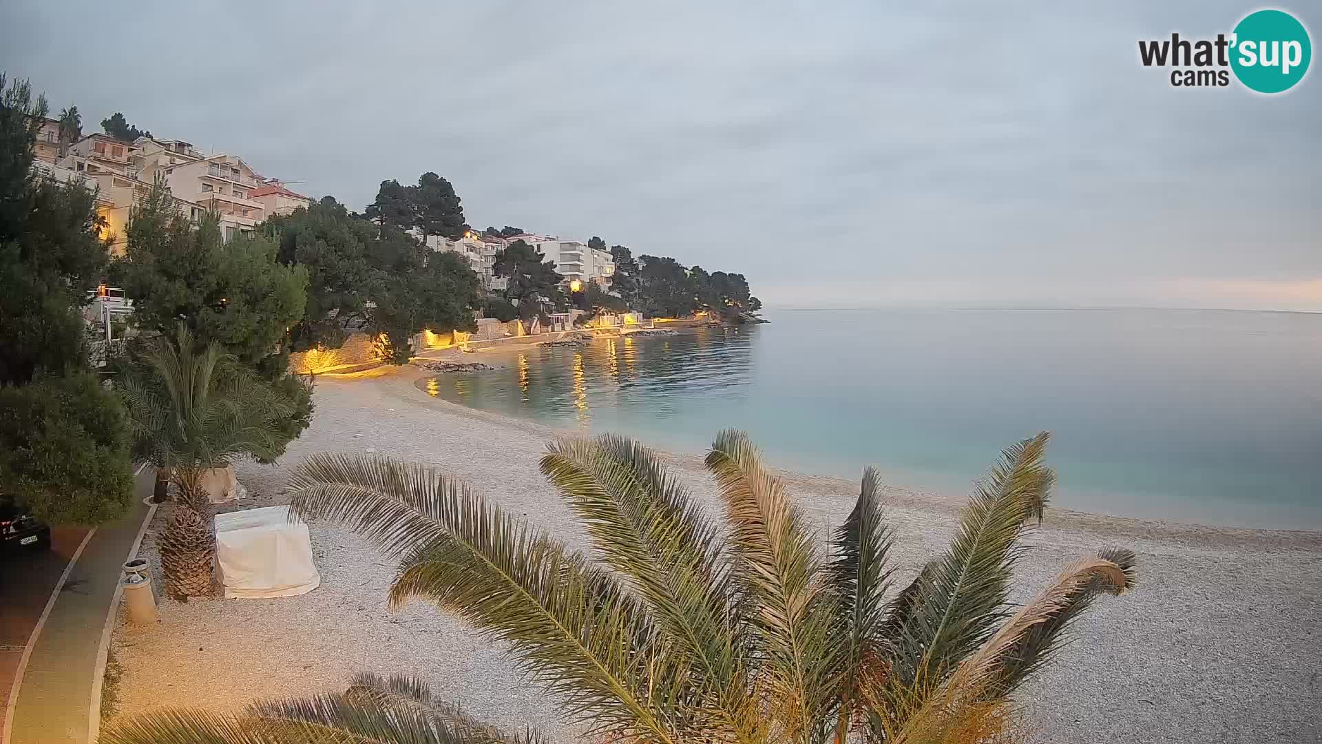 Webcam Plage Lučica Brela – Vue en direct sur la côte adriatique